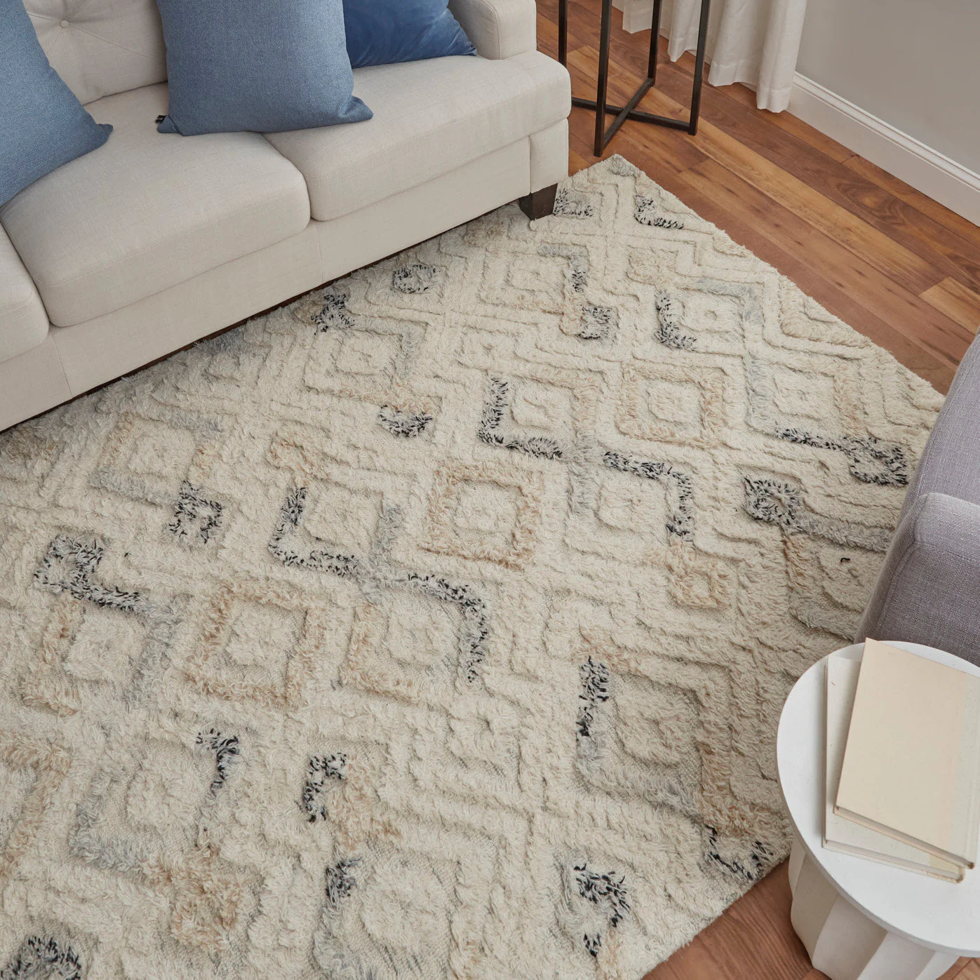 Feizy Anica 8004F Transitional Moroccan Rug in Ivory/Gray/Black - Image 4