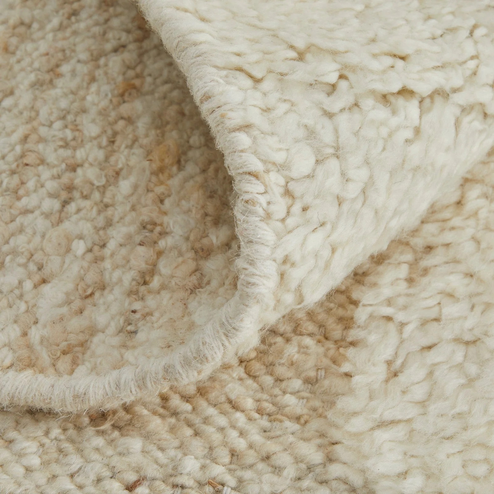 Feizy Ashby 8907F Transitional Geometric Rug in Ivory - Image 4
