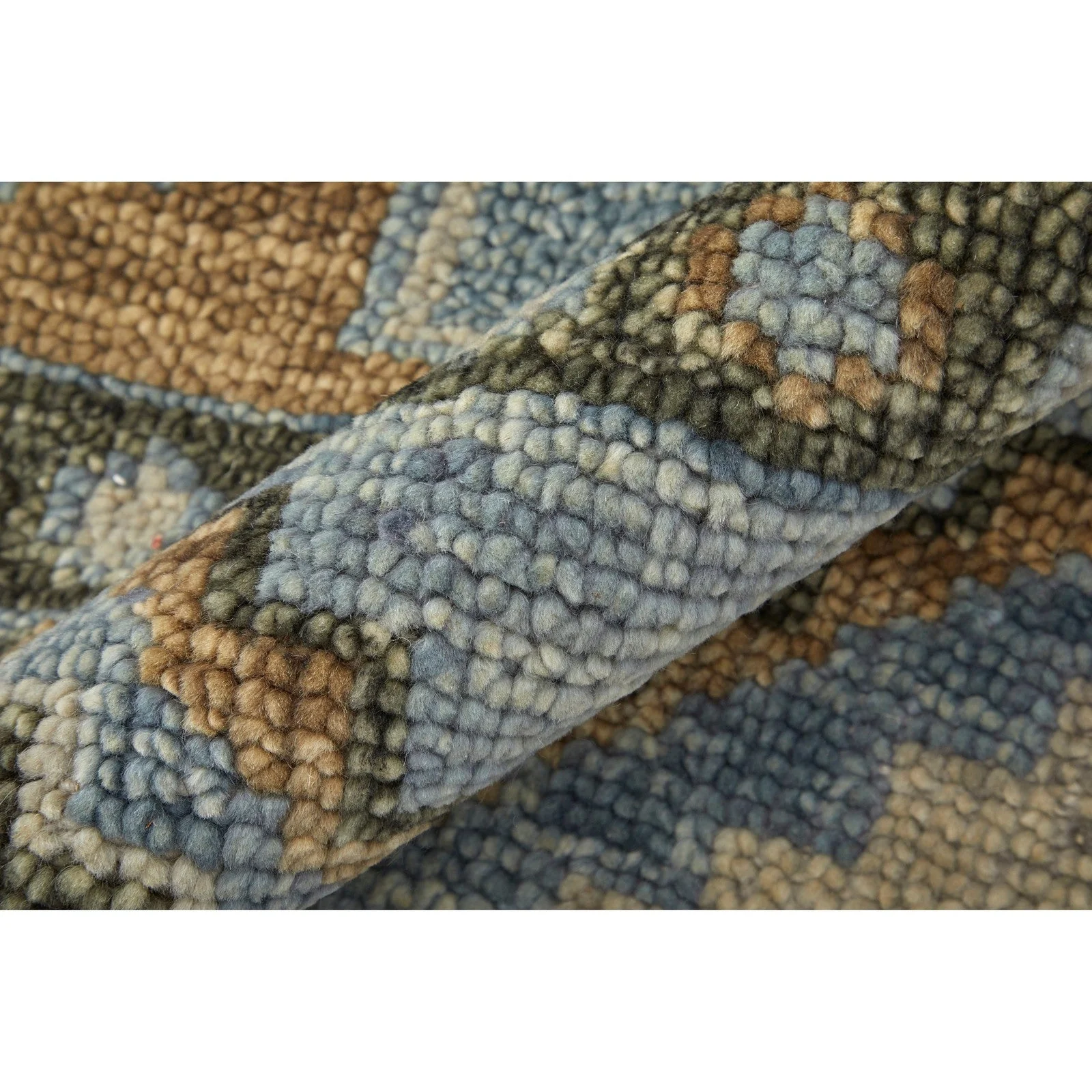 Feizy Fillmore 6935F Traditional Medallion Rug in Blue/Green - Image 3