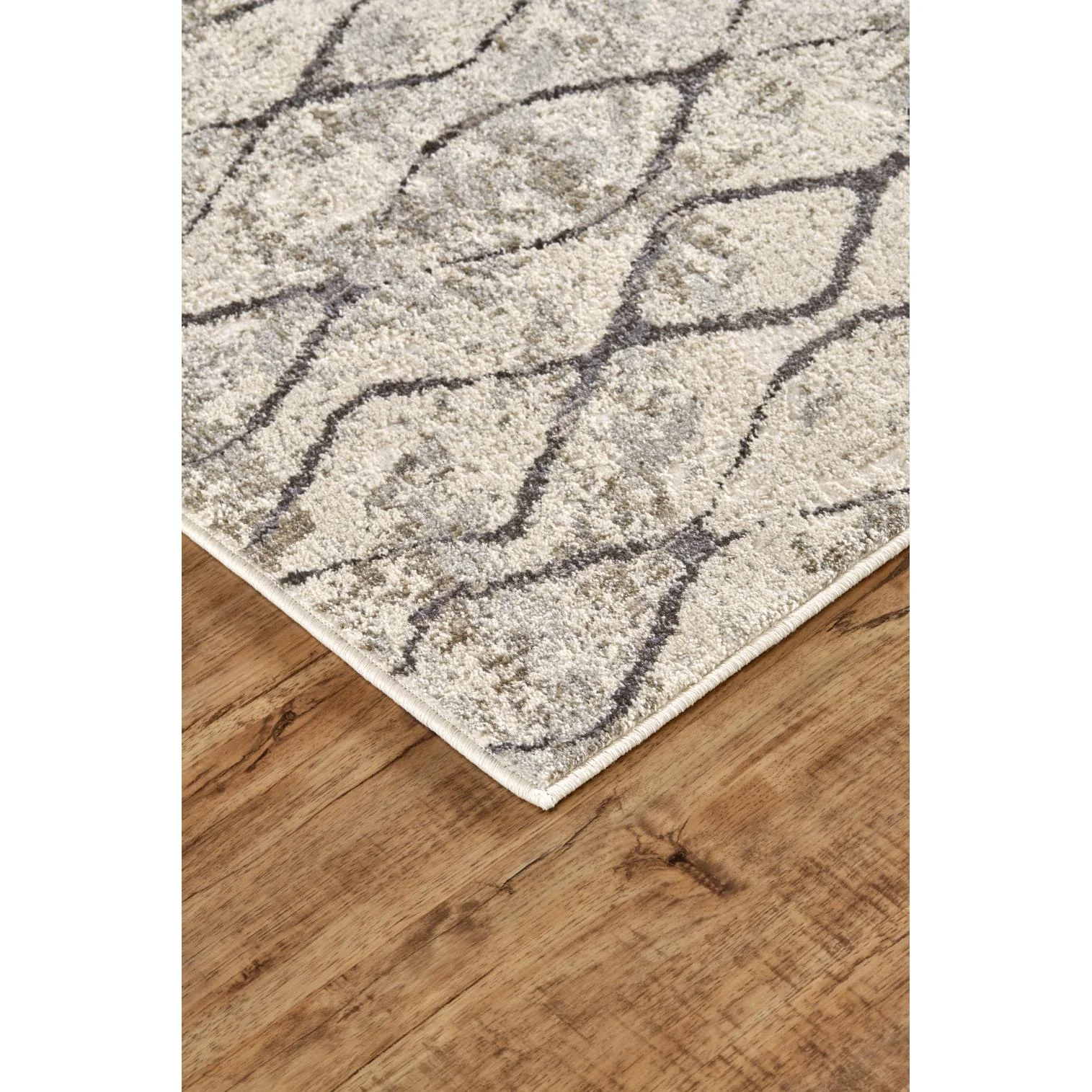 Feizy Kano 3872F Transitional Diamond Rug in Ivory/Gray/Taupe - Image 3