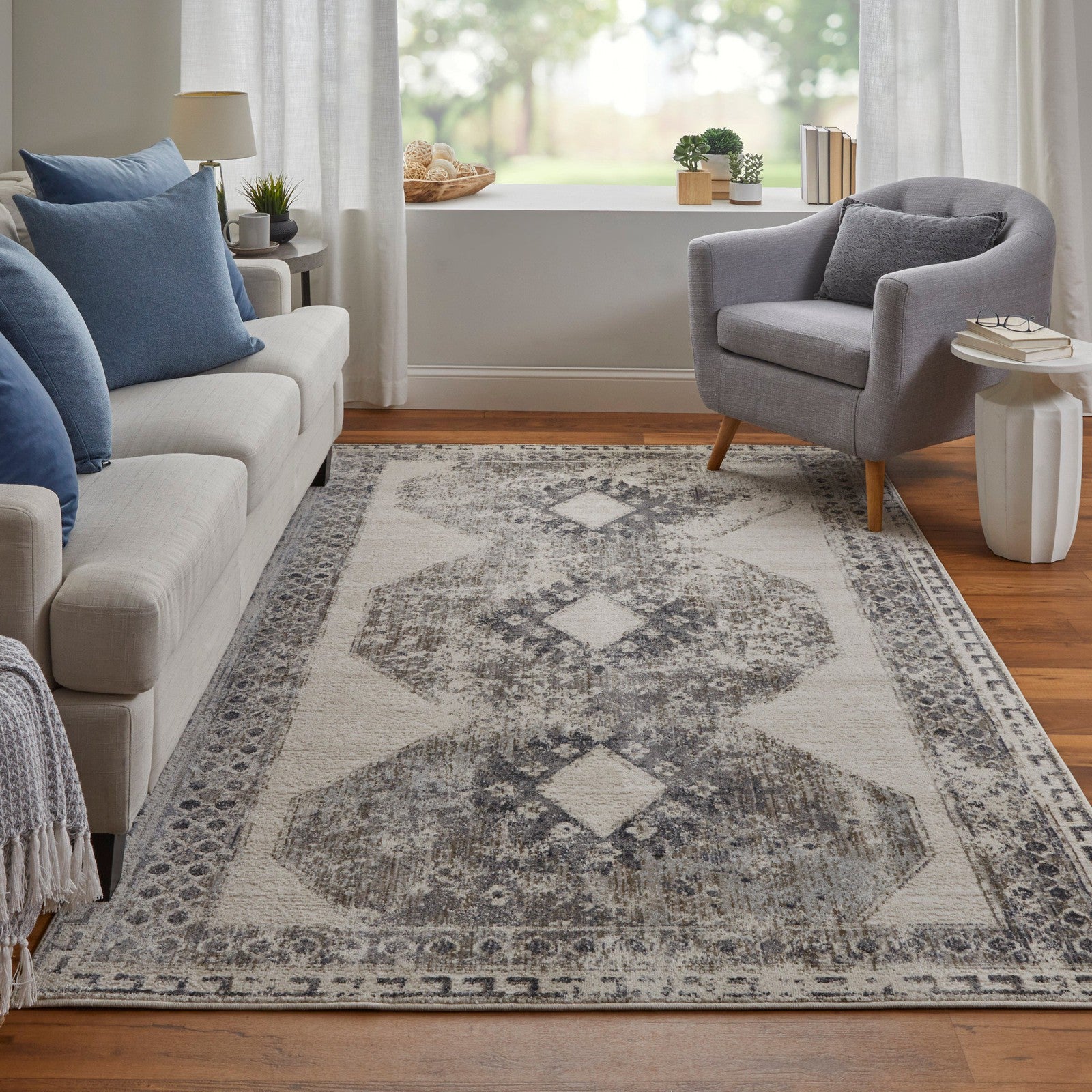 Feizy Kano 39LJF Transitional Distressed Rug in Ivory/Taupe/Gray - Image 2