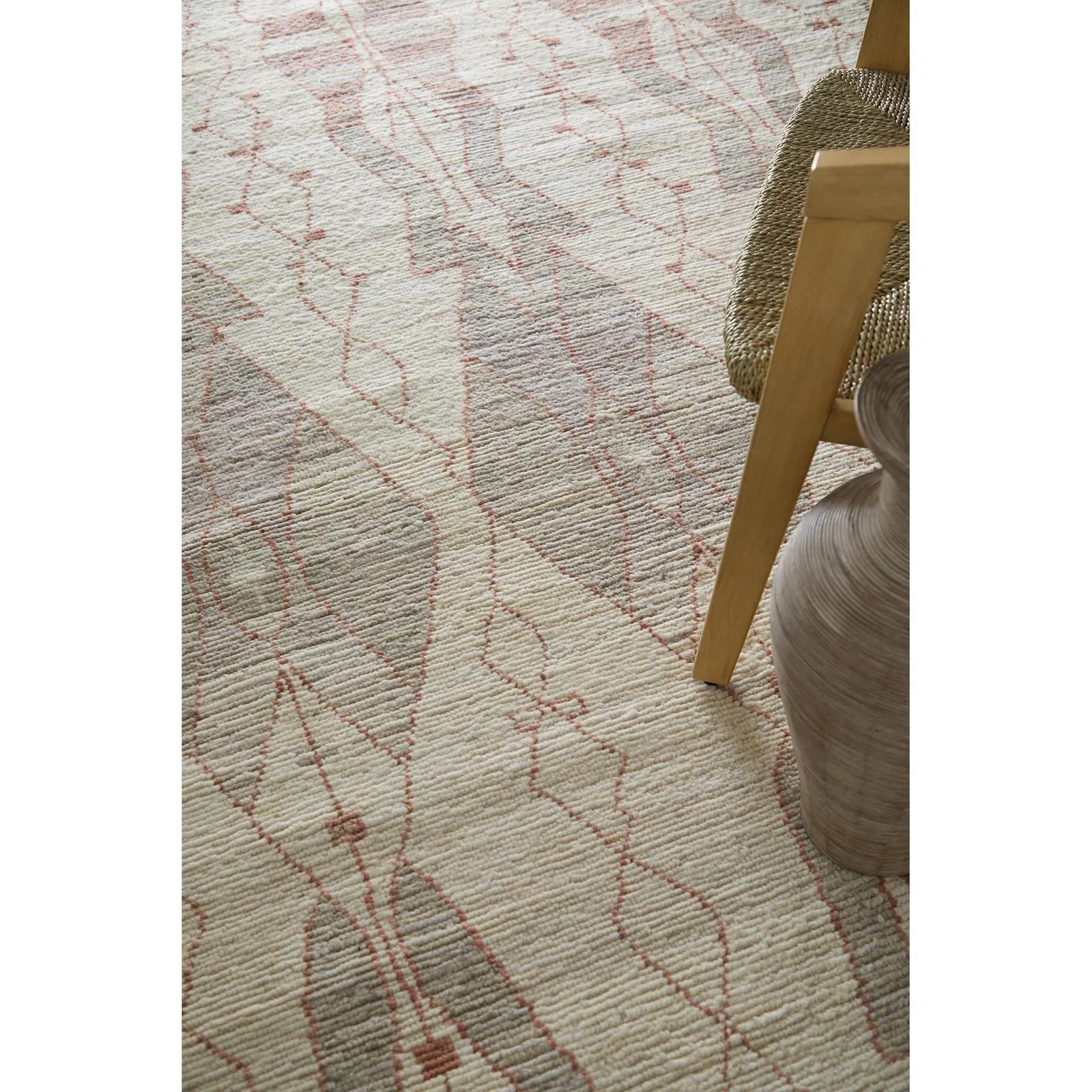 Feizy Kasbah 69G3F Transitional Diamond Rug in Tan/Gray/Red - Image 3