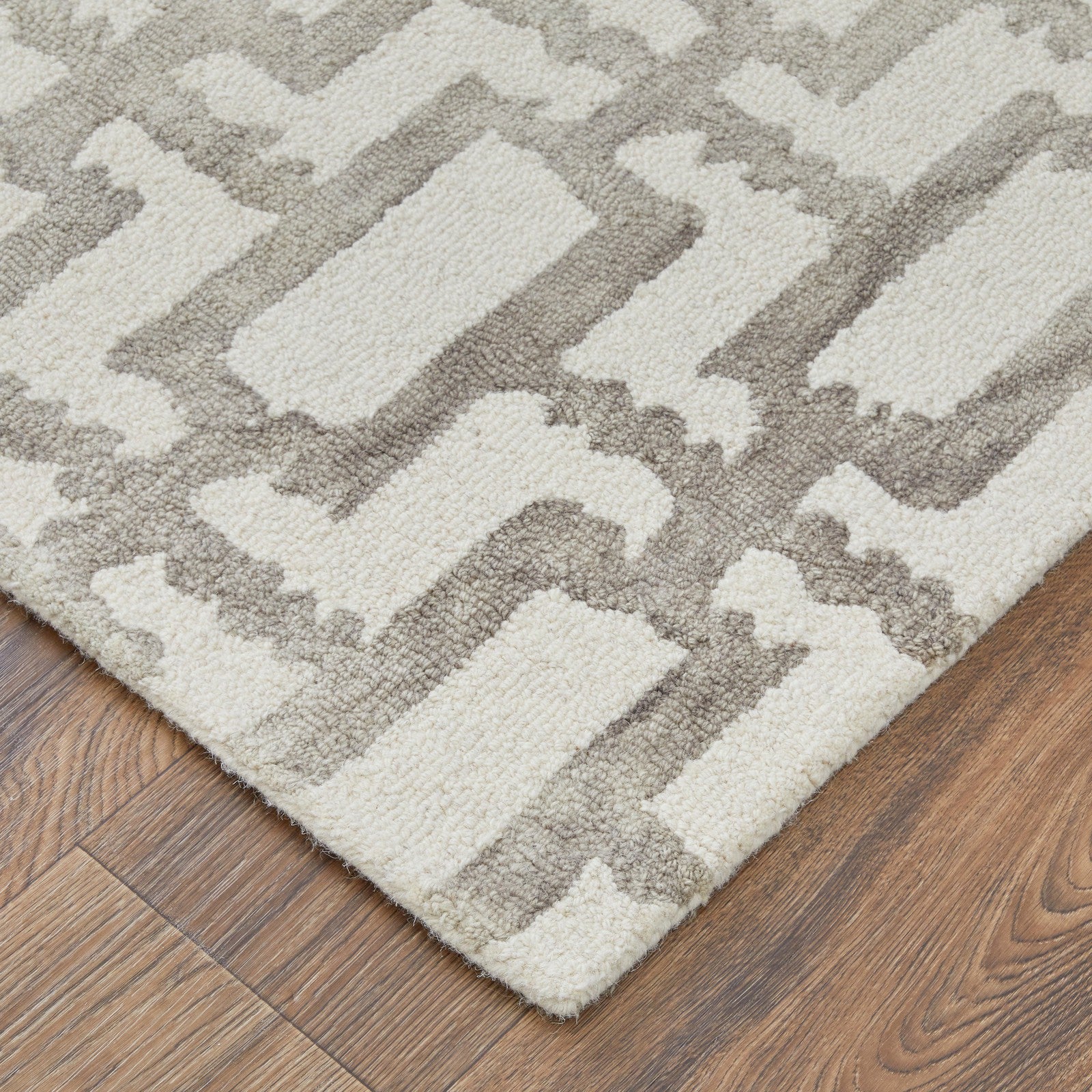 Feizy Lorrain 8919F Modern Geometric Rug in Ivory/Taupe - Image 7