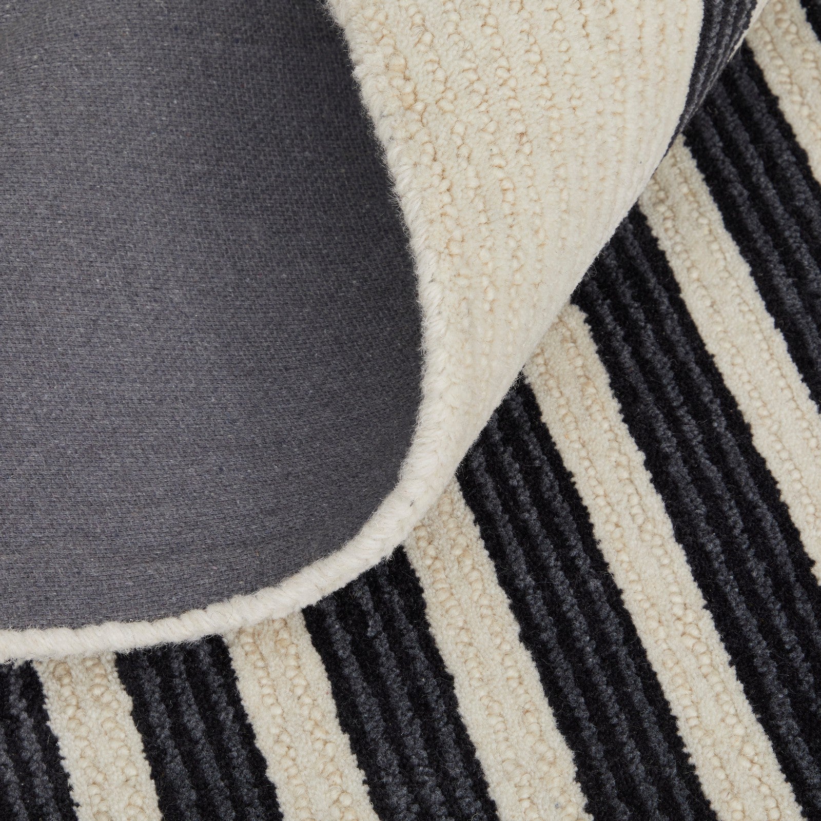 Feizy Maguire 8900F Transitional Abstract Rug in Gray/Ivory/Black - Image 4