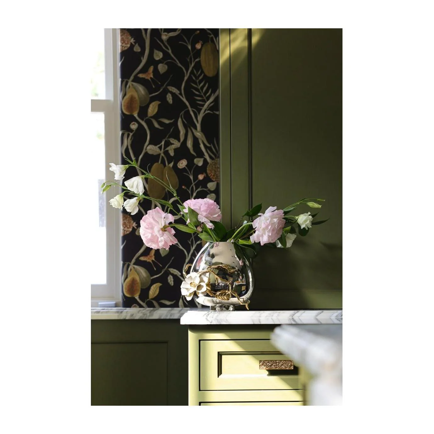 Michael Aram Gardenia Vase - Image 8