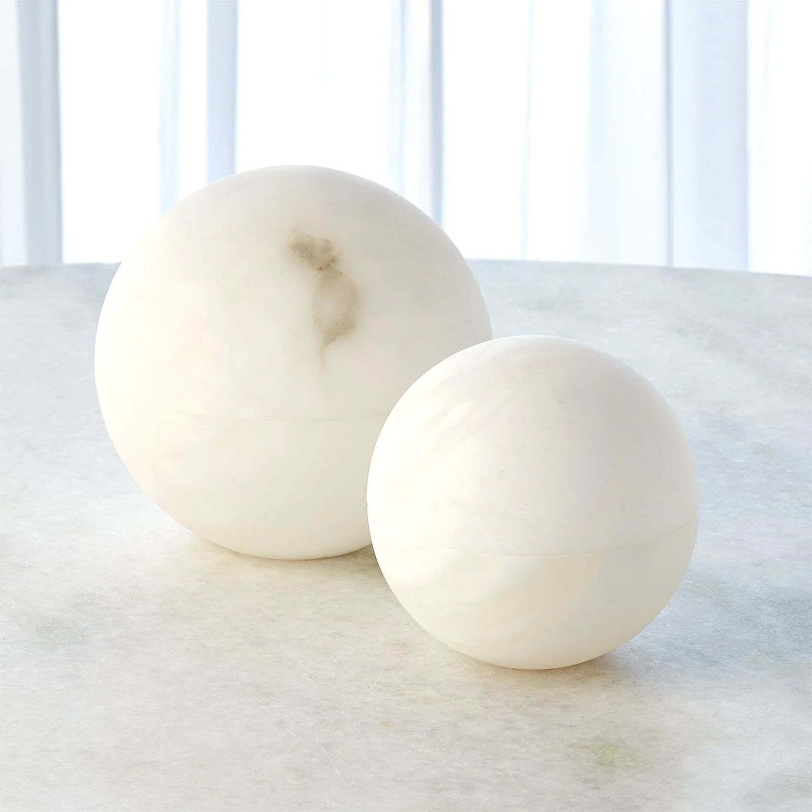 Global Views Alabaster Sphere Box White - Image 13