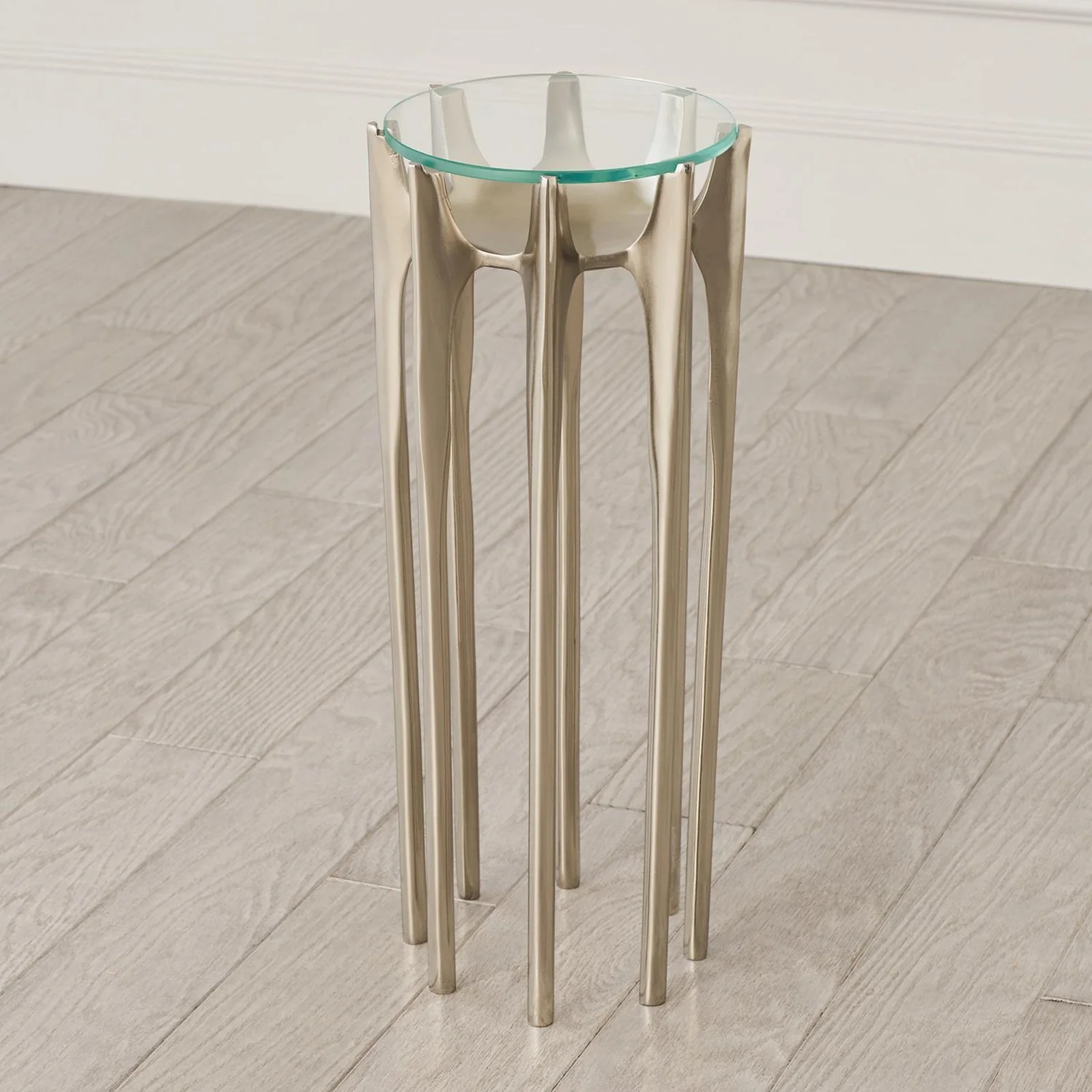 Global Views Aquilo Accent Table - Image 6