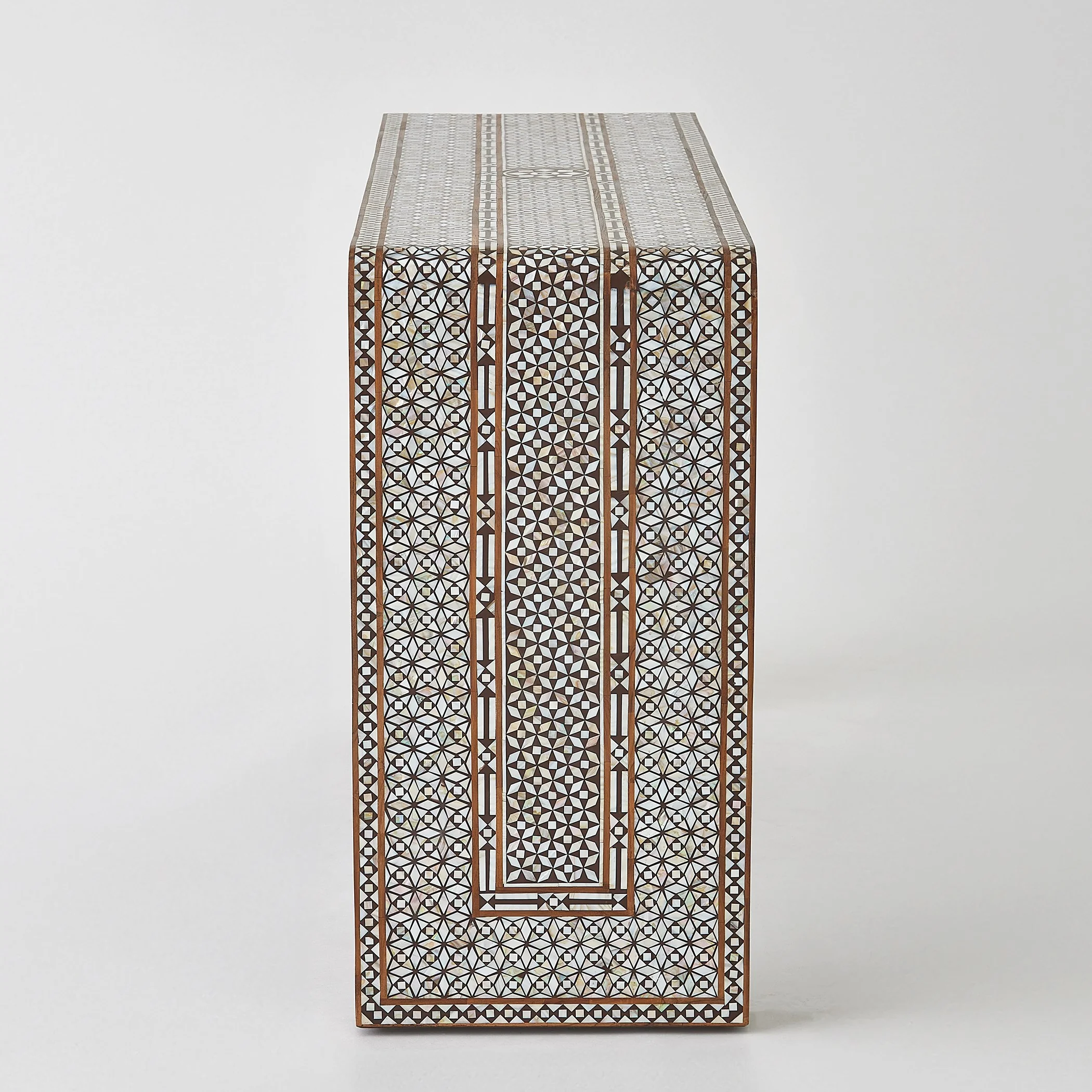 Global Views Aravalli Console - Image 3