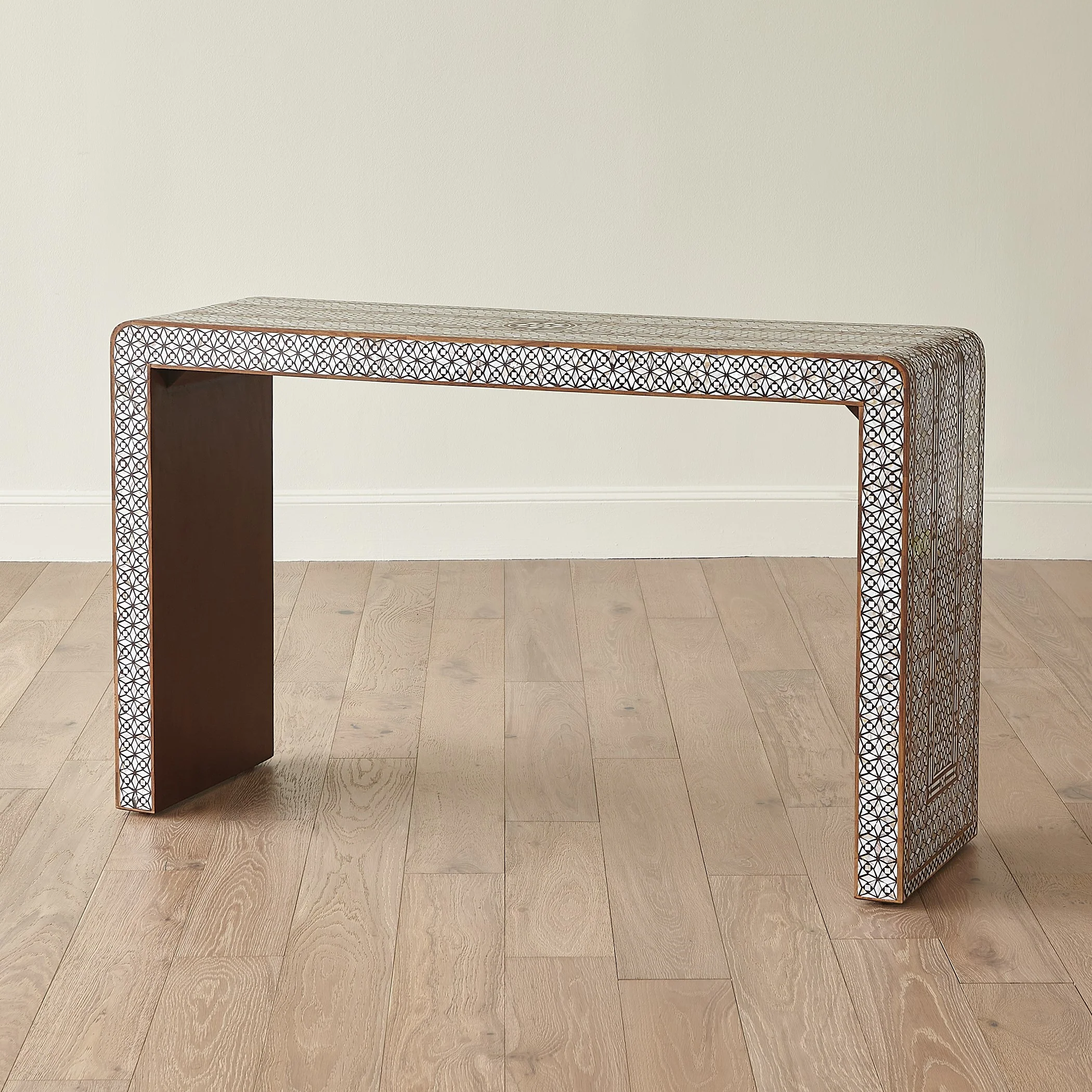 Global Views Aravalli Console - Image 6