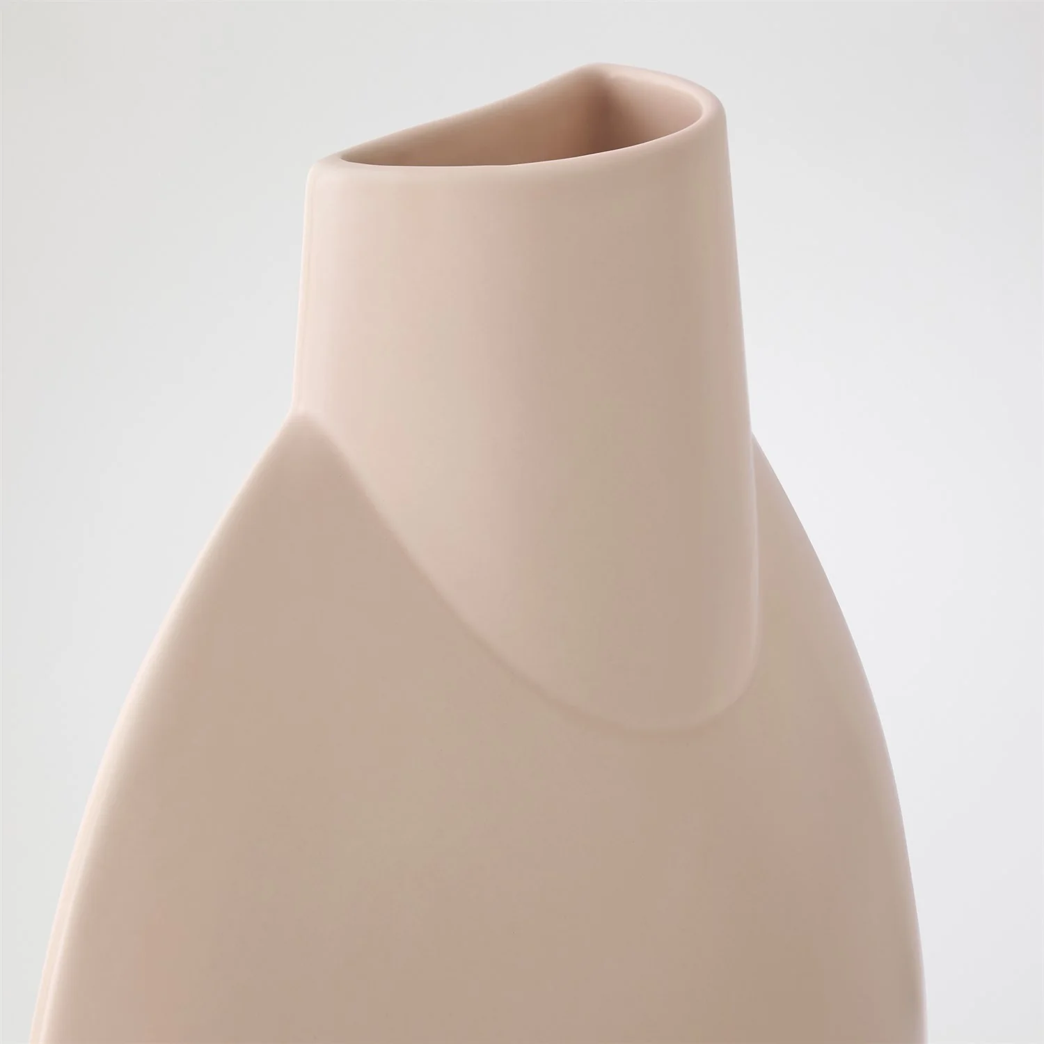 Global Views Blush Salver Vase - Image 4