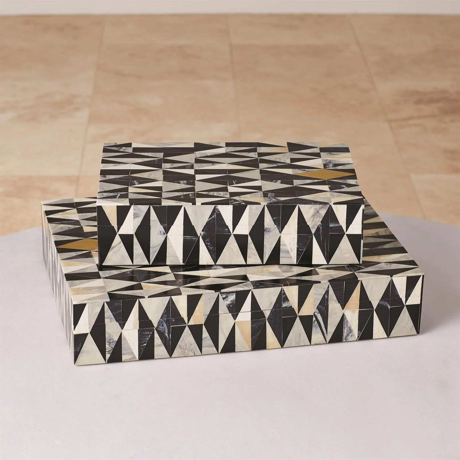 Global Views Brass Diamond Box - Image 5