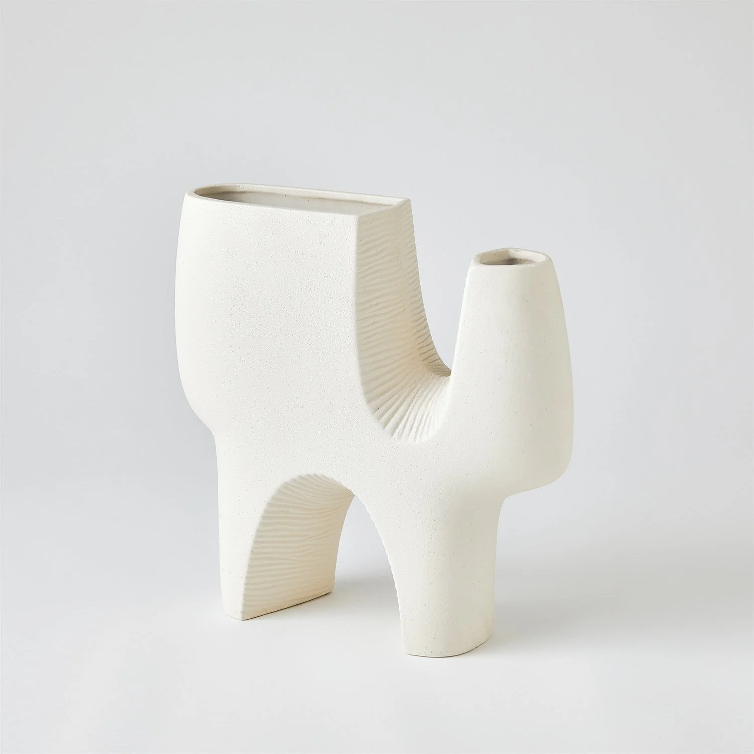 Global Views Cassel Vase - Matte White - Image 4