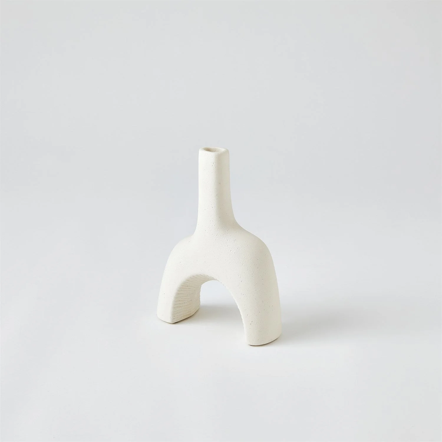 Global Views Cassel Vase - Matte White - Image 9