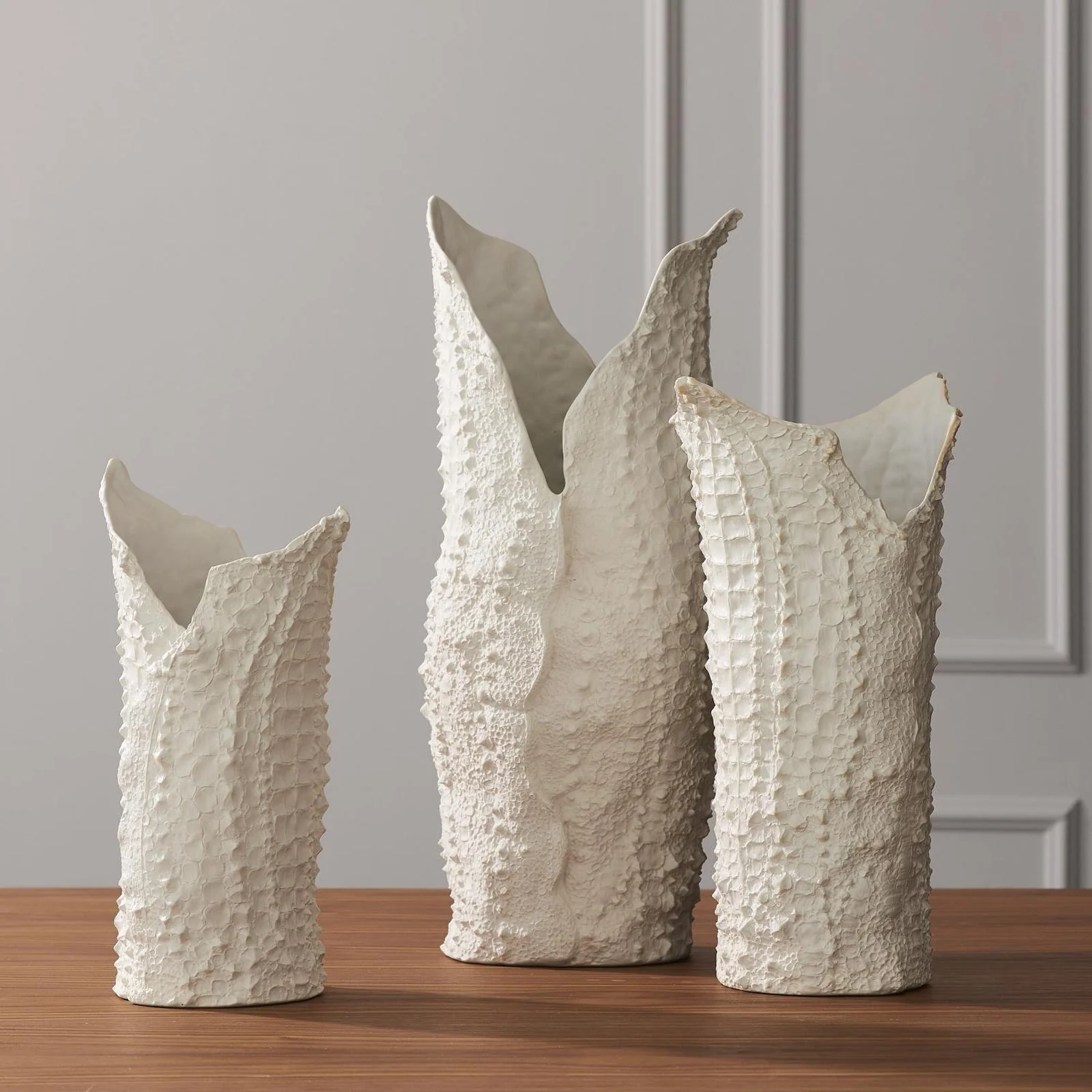 Global Views Crocodile Vase Matte White - Image 5