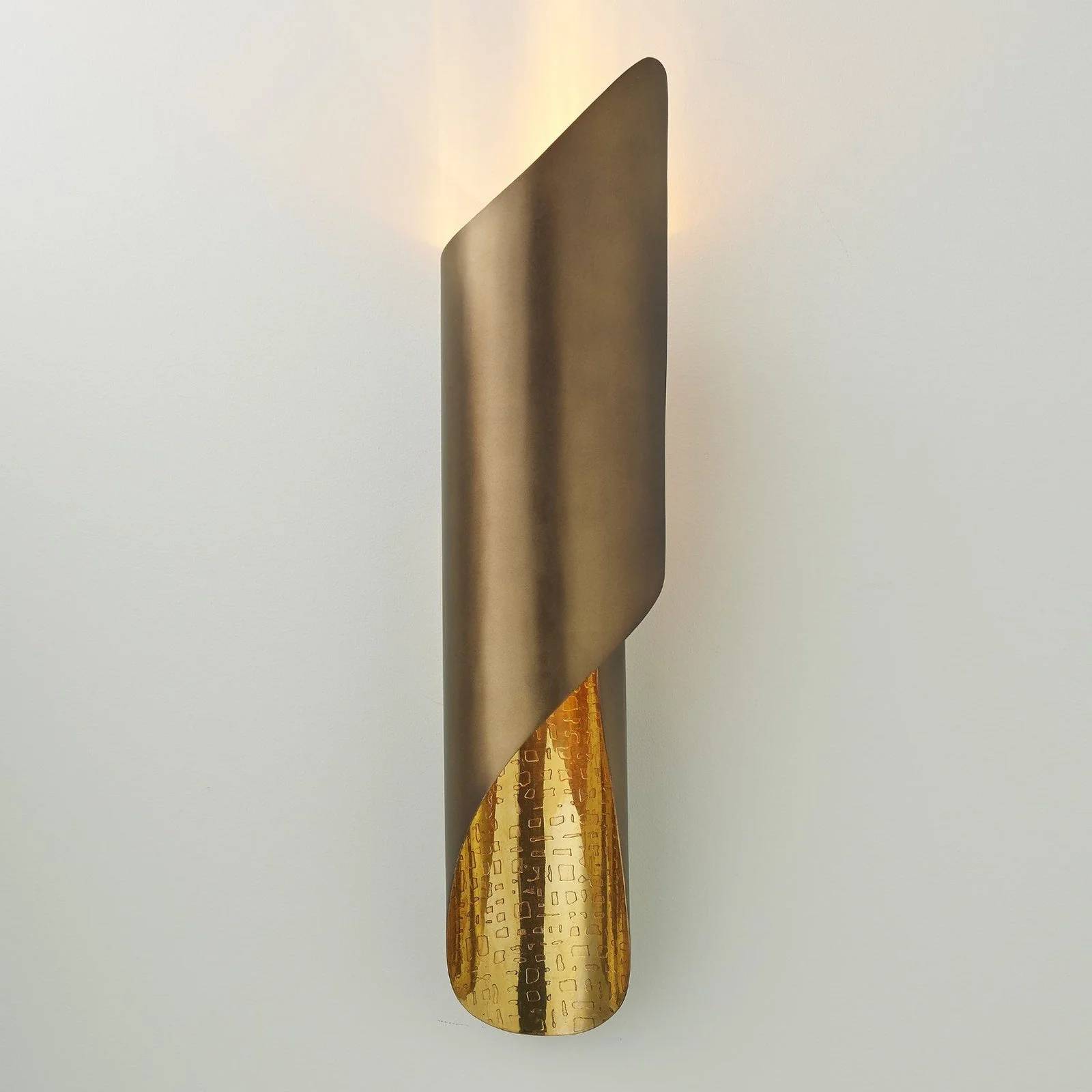 Global Views Curl Wall Sconce Hardwired - Image 2