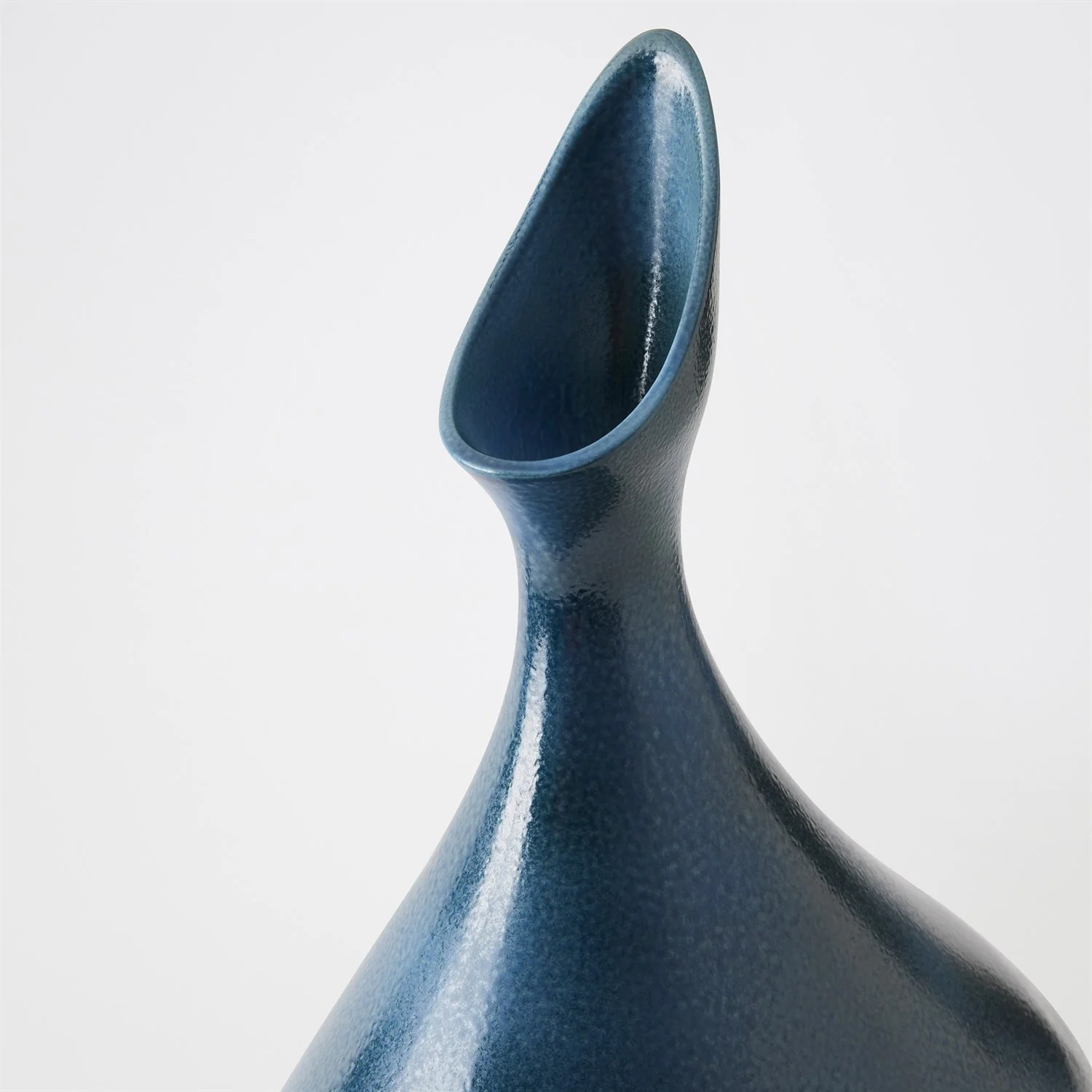 Global Views Demure Vase - Image 10