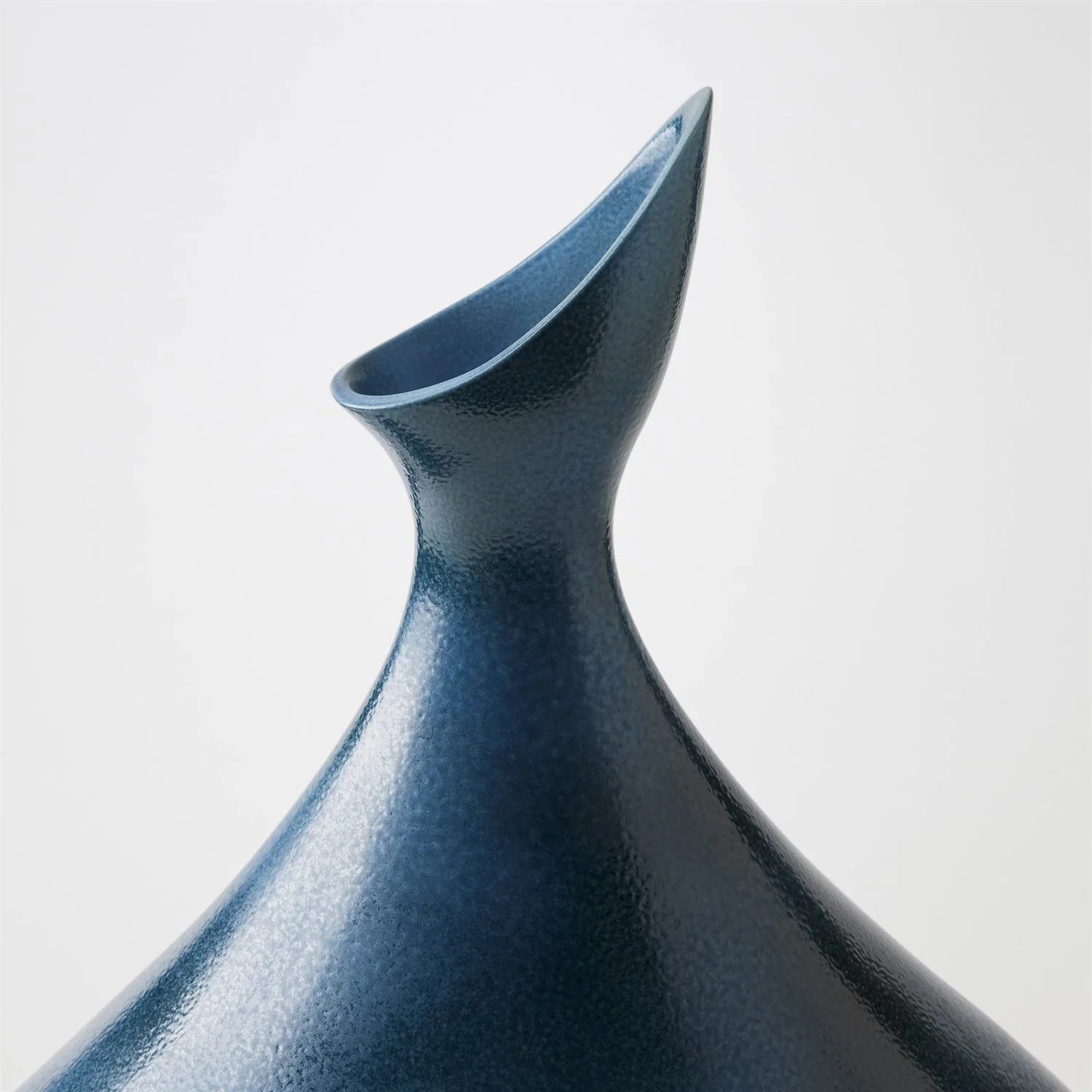 Global Views Demure Vase - Image 9