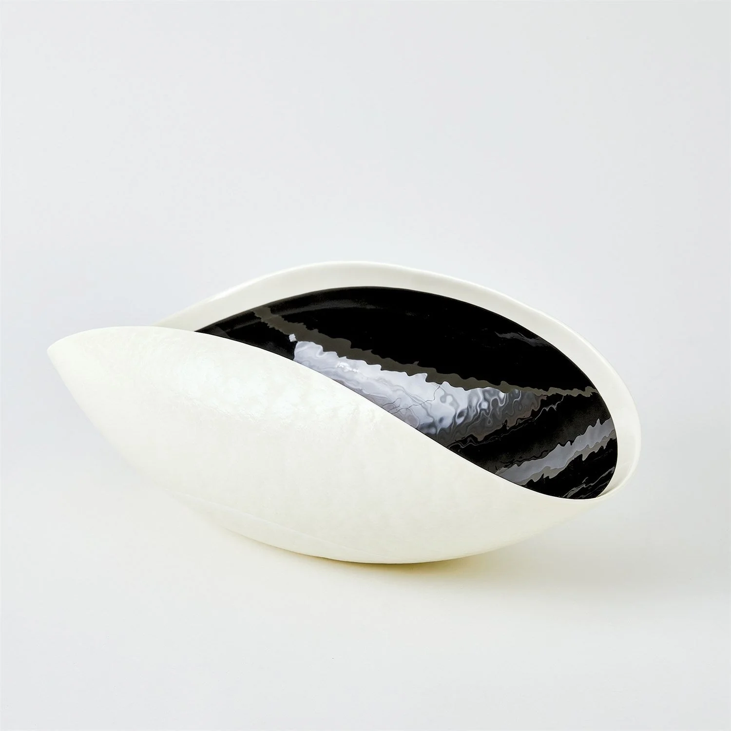 Global Views Ebony & Ivory Collection - Image 5