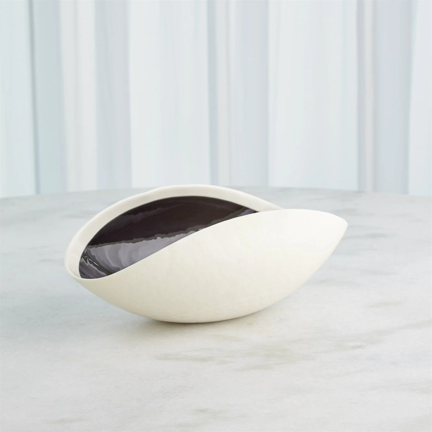 Global Views Ebony & Ivory Collection - Image 7