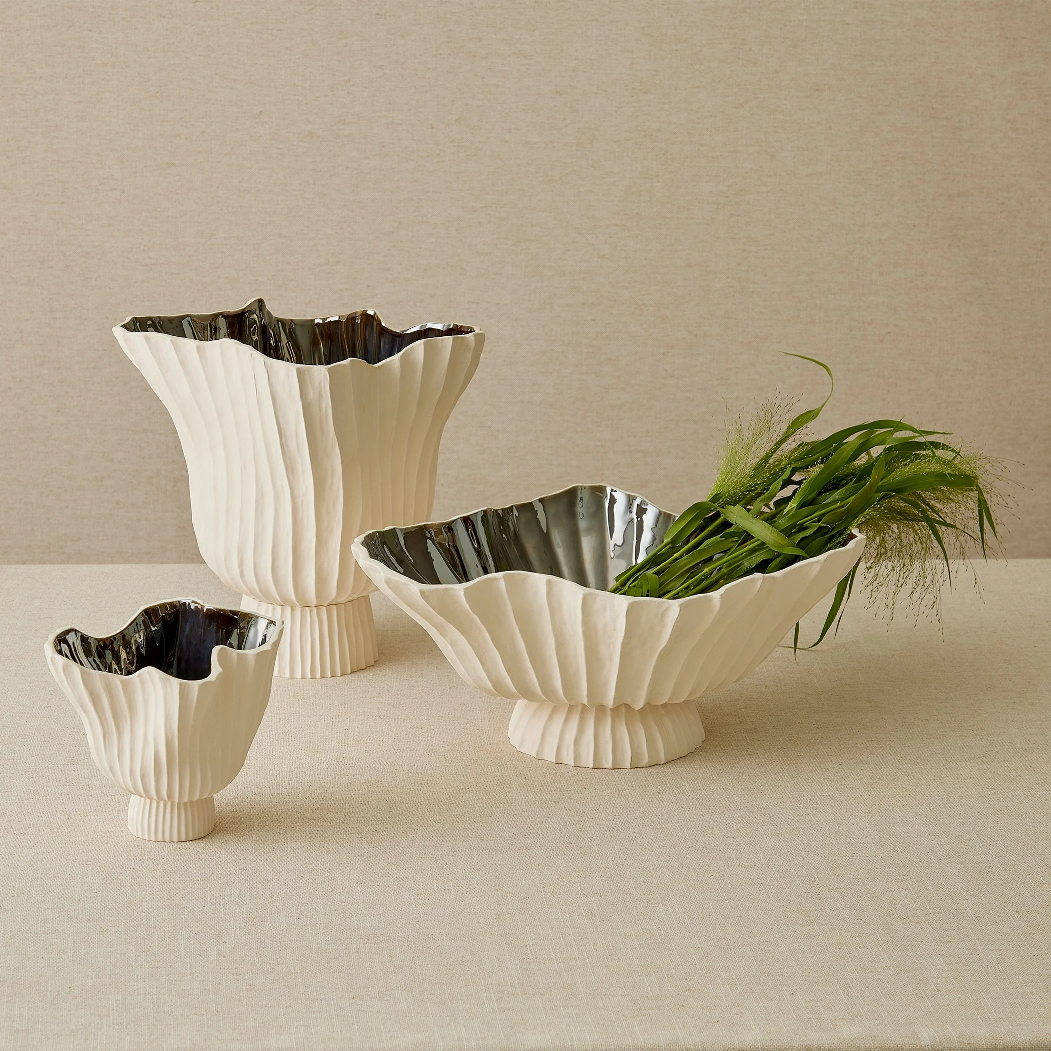Global Views Folha Footed Bowl - Image 14