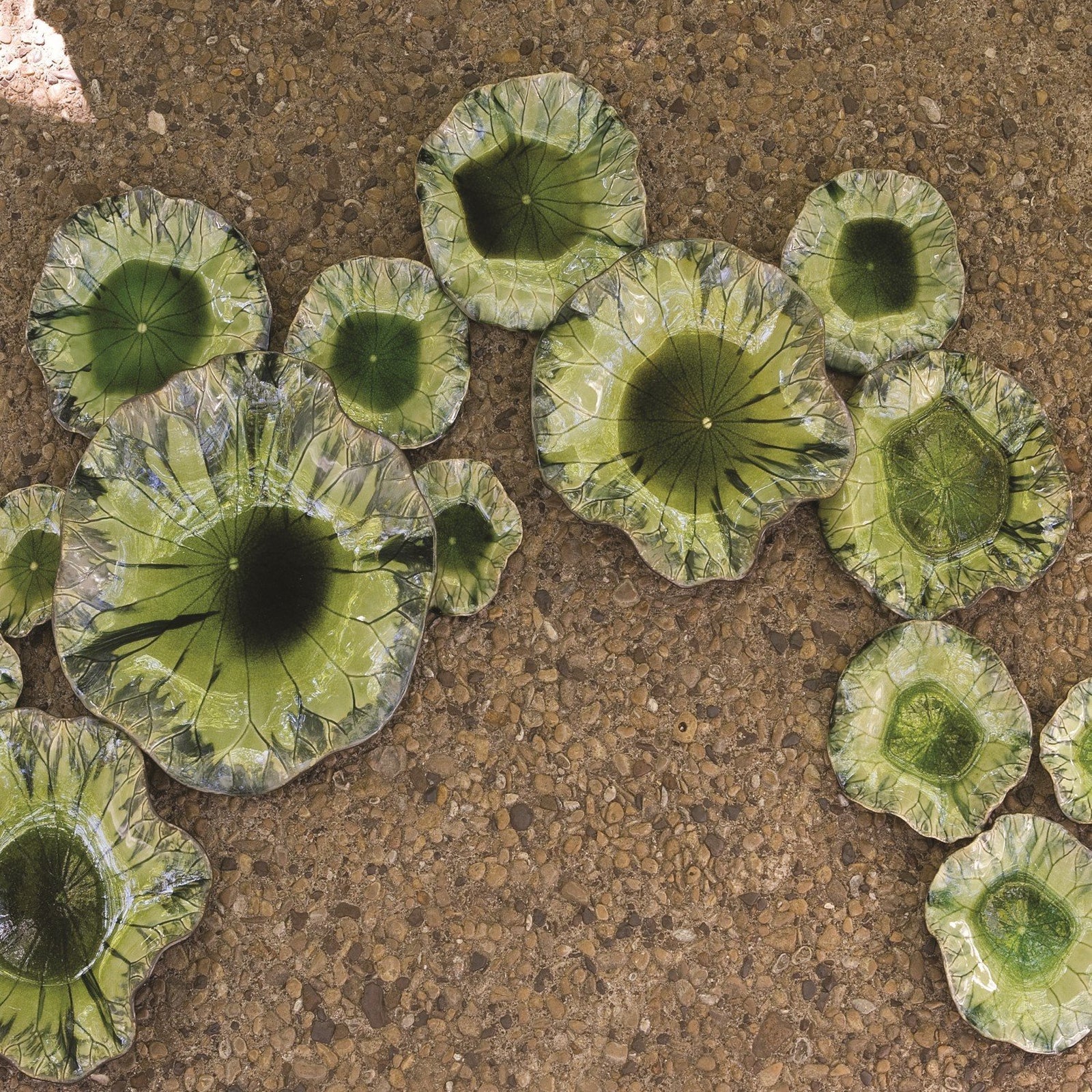Global Views Free Formed Lily Plate-Green - Image 3