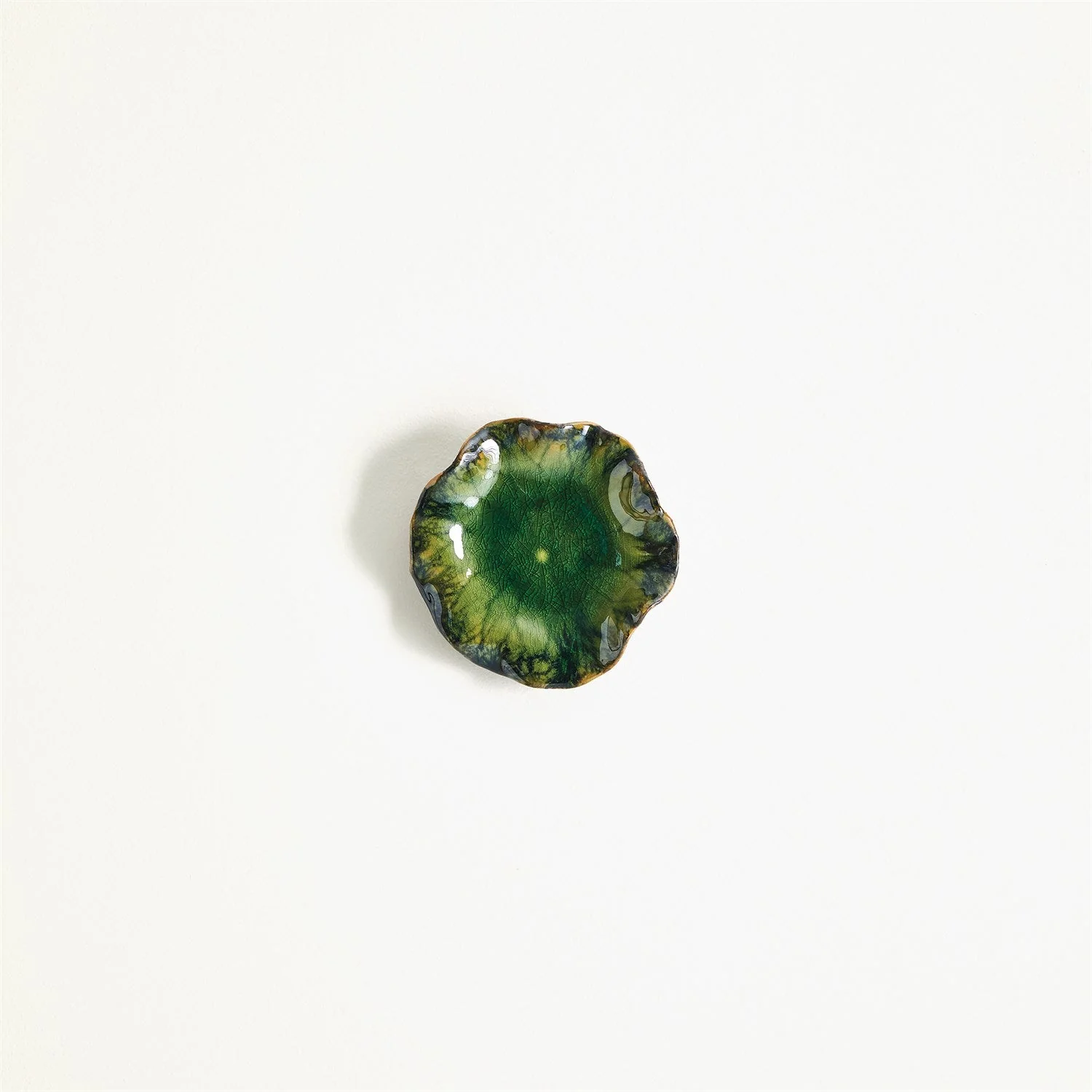 Global Views Free Formed Lily Plate-Green - Image 5