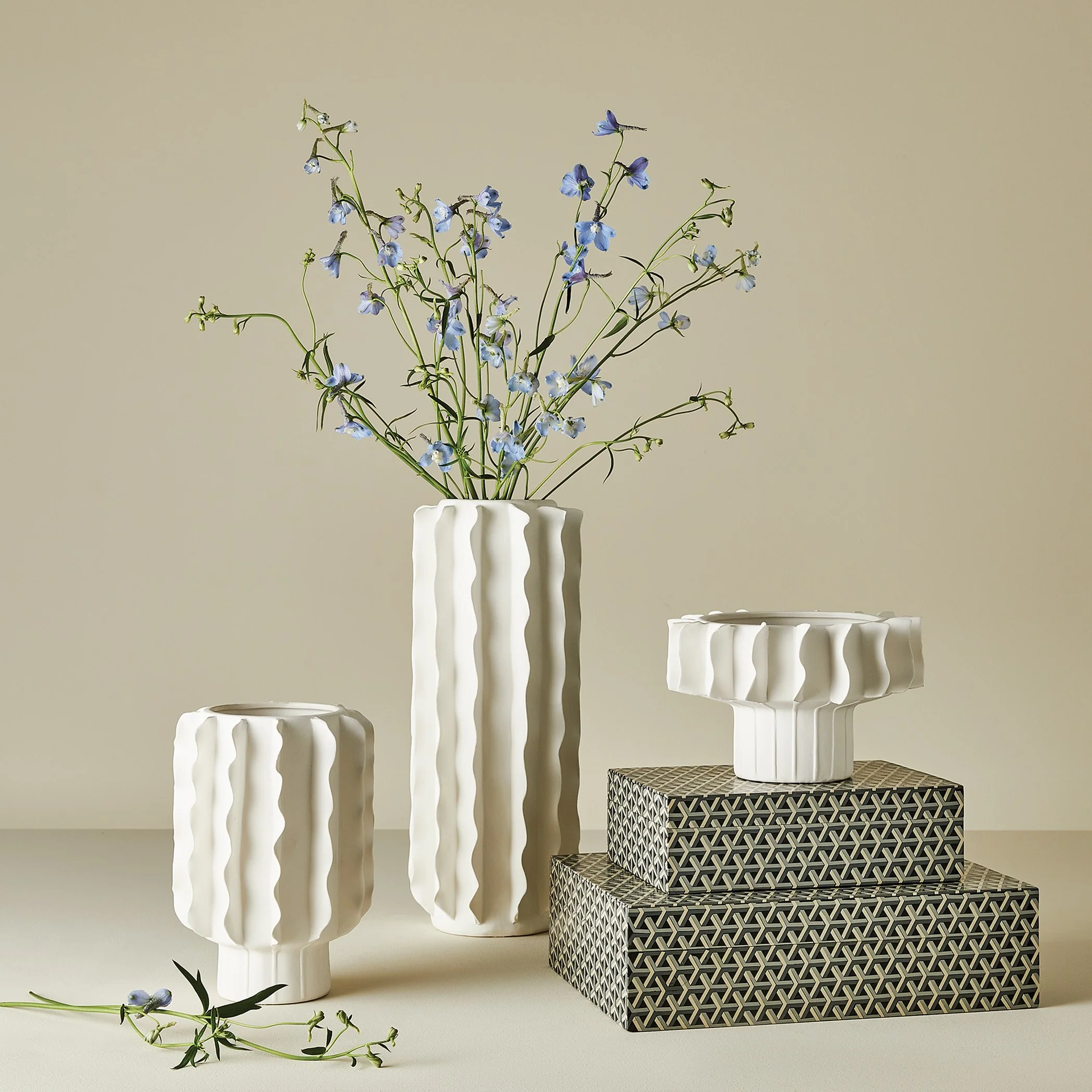 Global Views Frilled Vase Matte White - Image 6