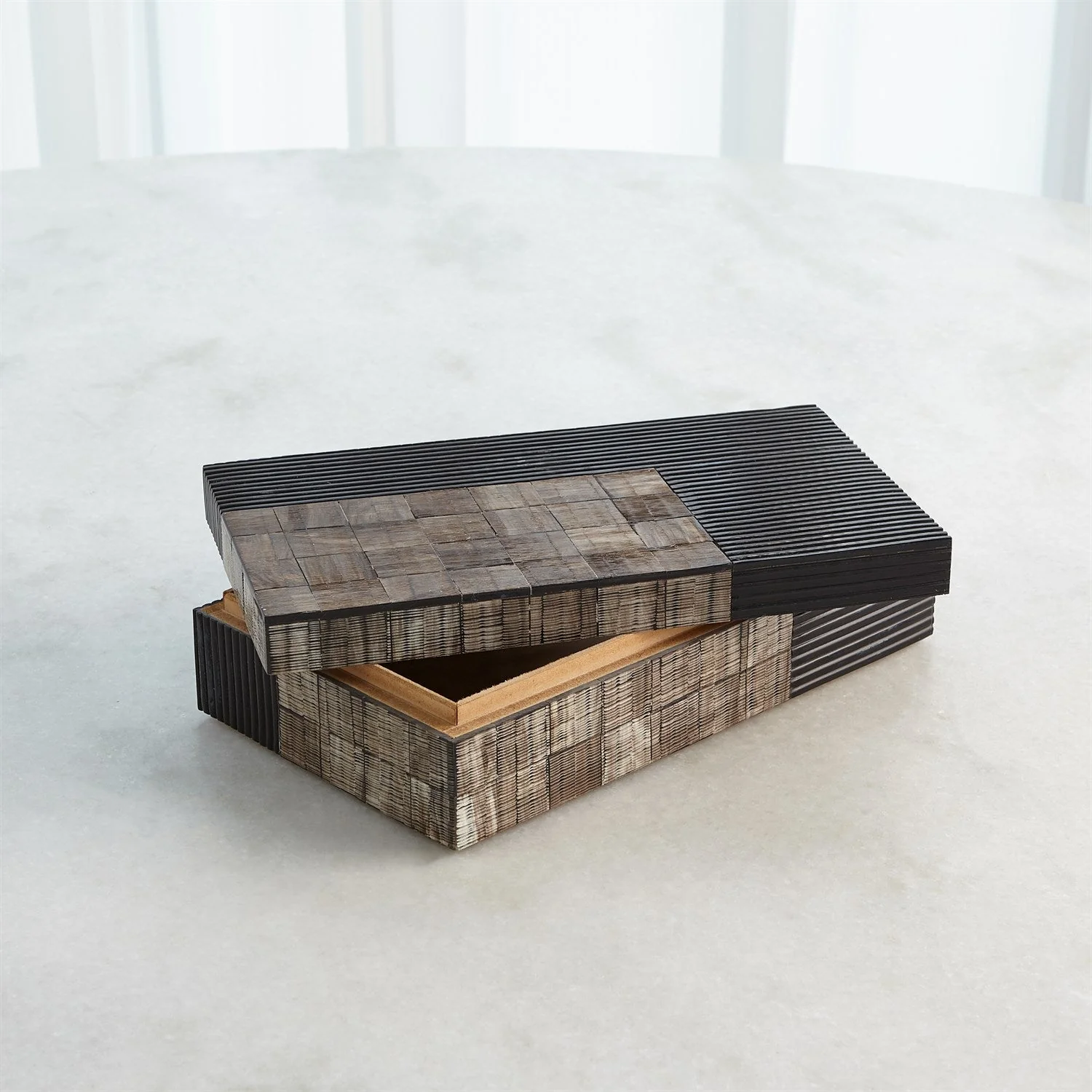 Global Views Gilles Ribbed Horn/Resin Box - Image 16