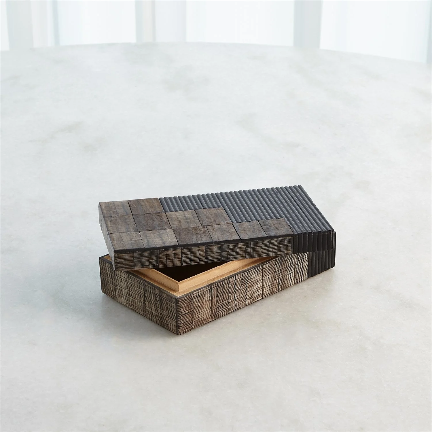 Global Views Gilles Ribbed Horn/Resin Box - Image 22