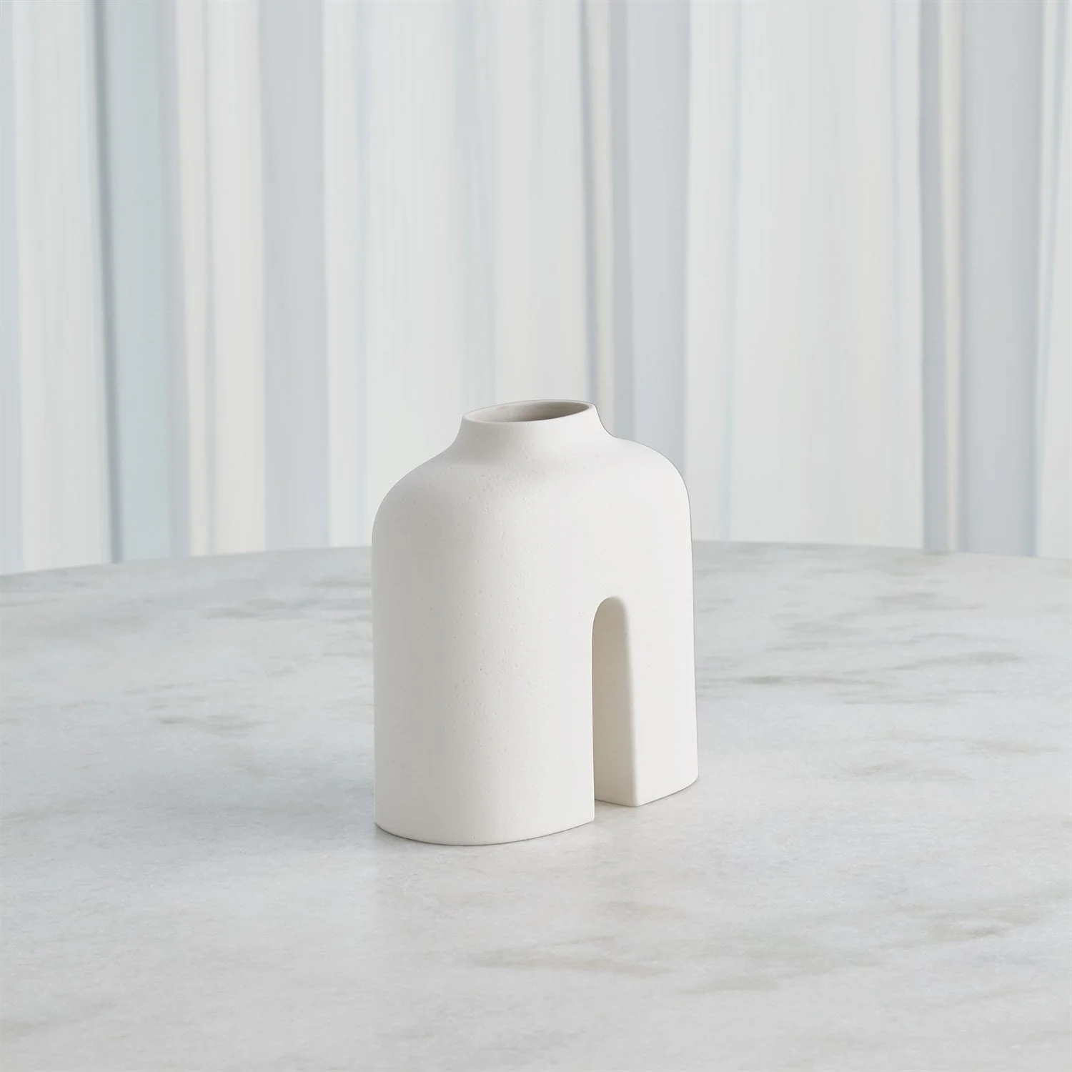 Global Views Guardian Vase - White Cream - Image 10