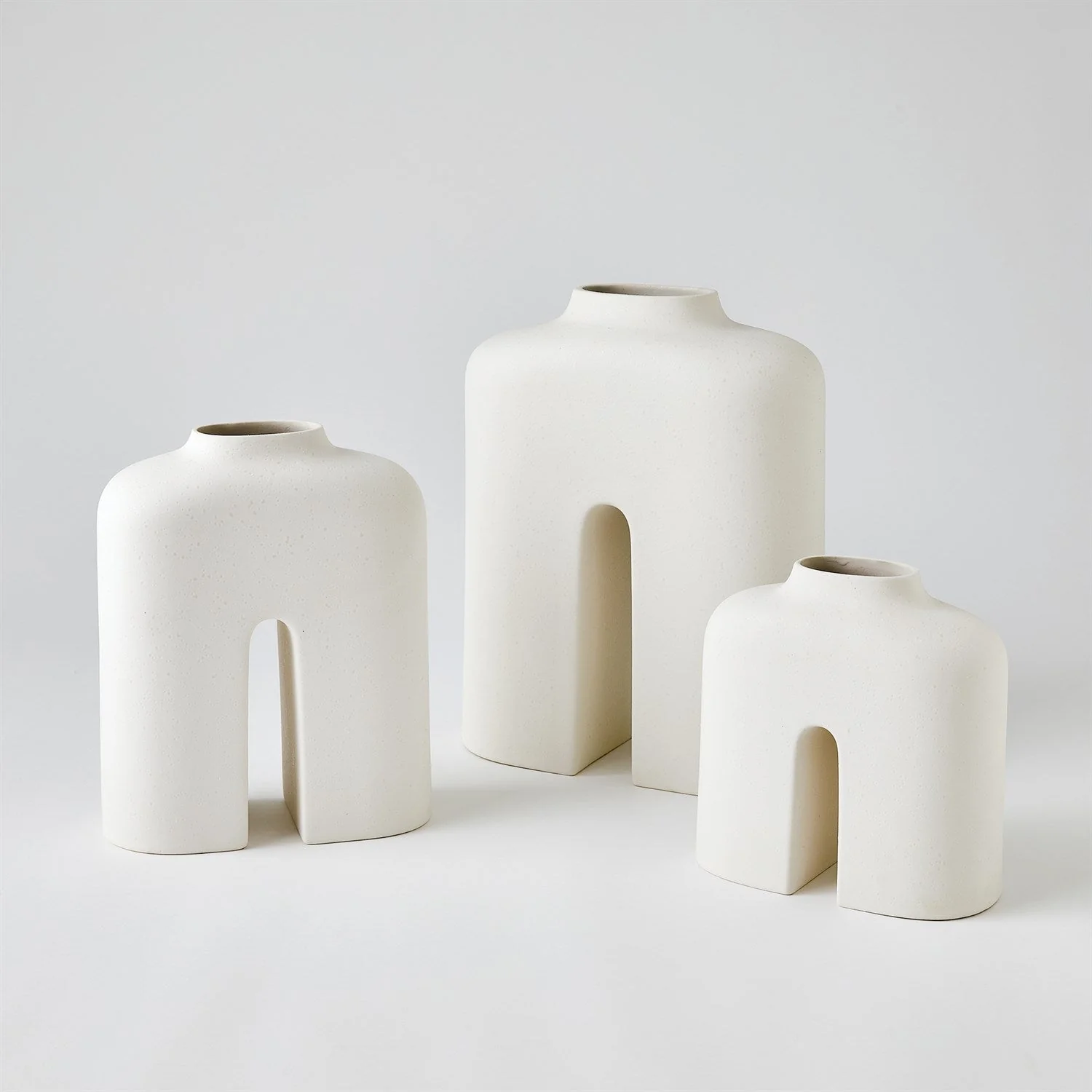 Global Views Guardian Vase - White Cream - Image 2