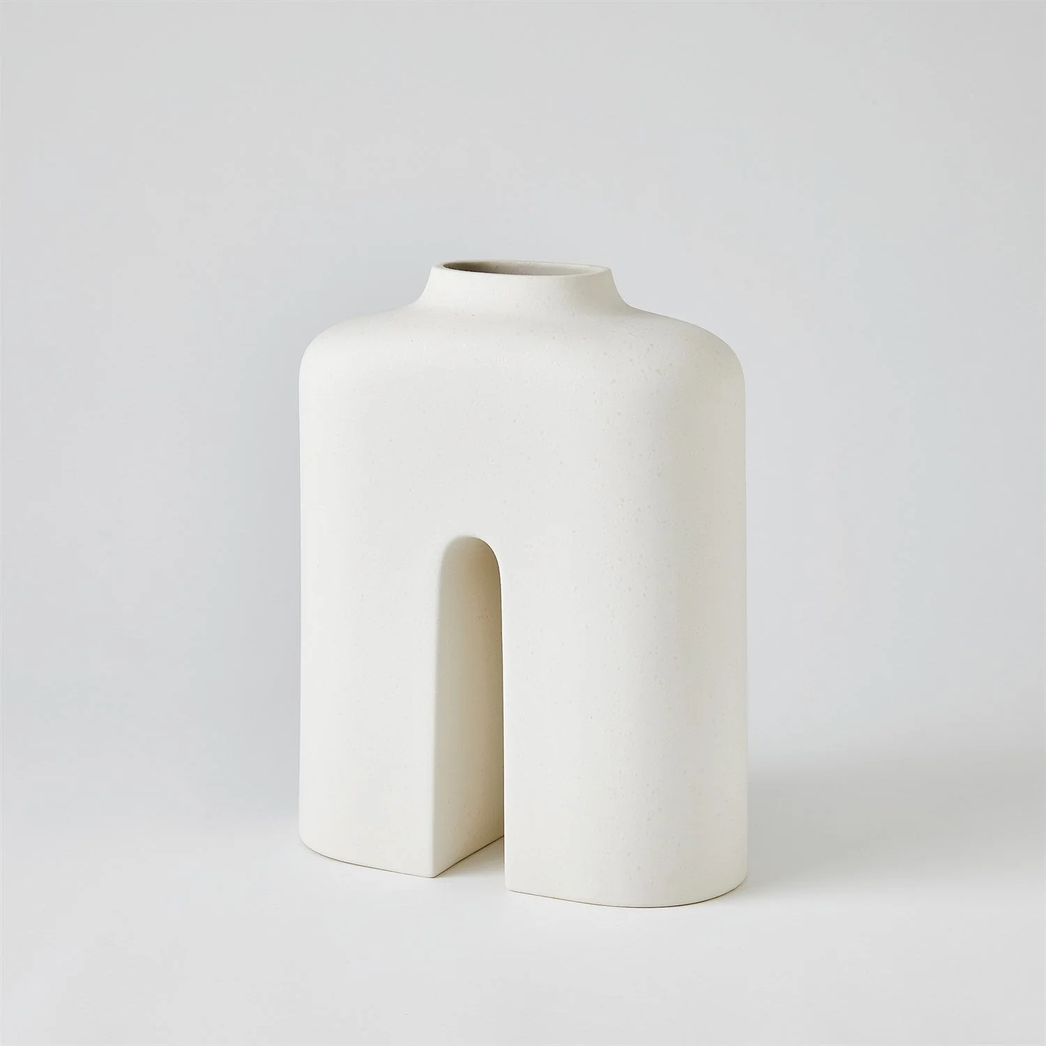 Global Views Guardian Vase - White Cream - Image 5