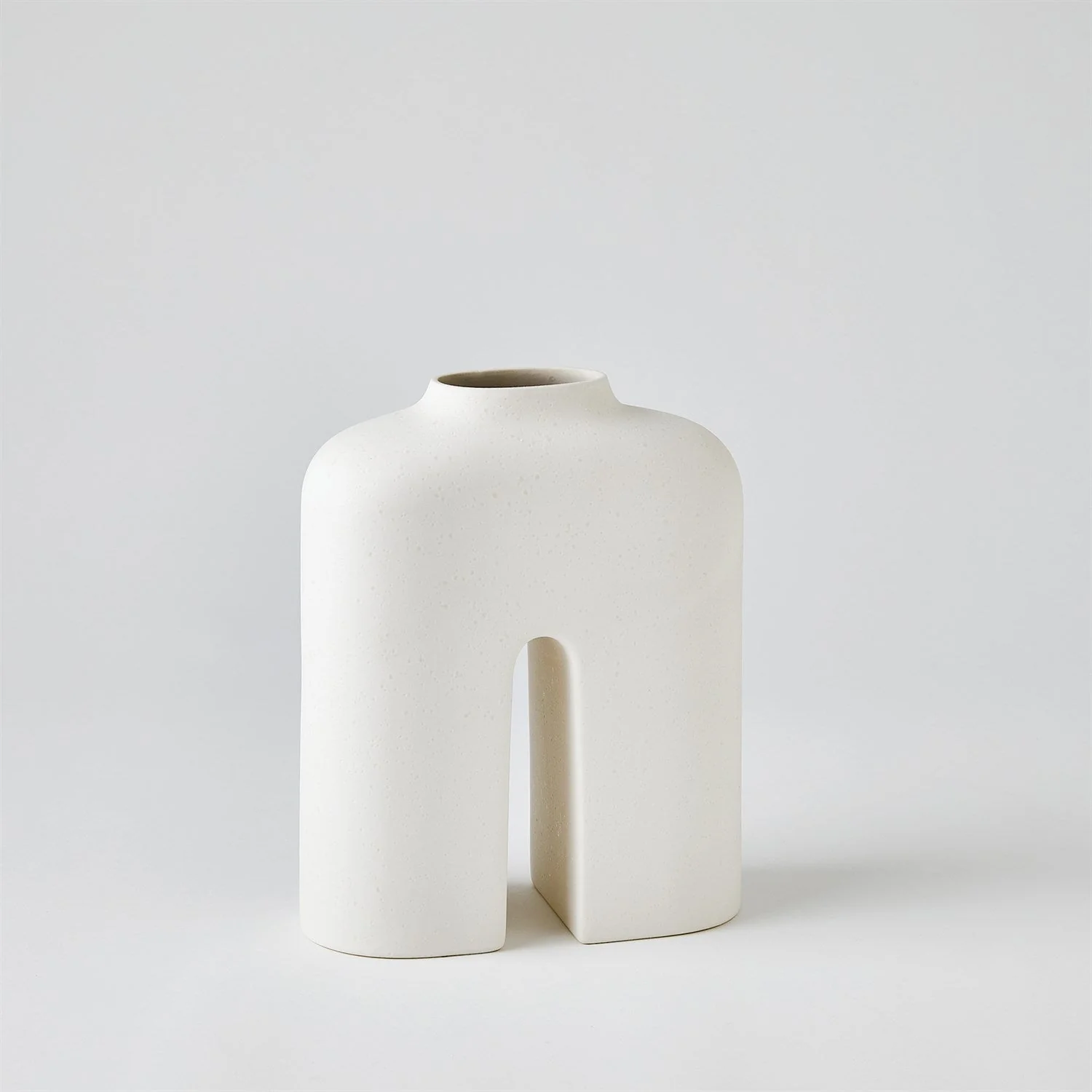 Global Views Guardian Vase - White Cream - Image 7