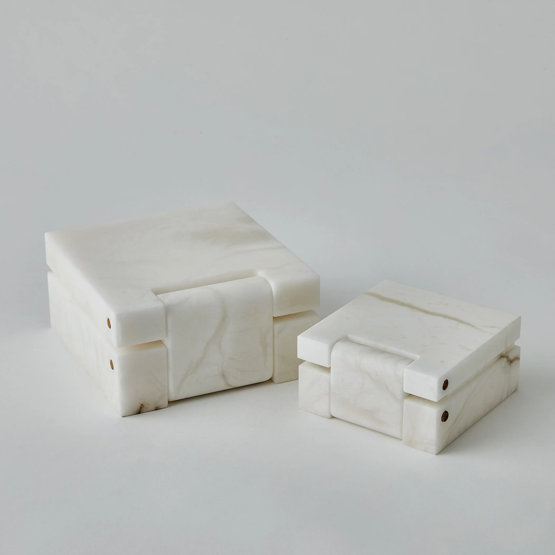 Global Views Hinged Alabaster Box White - Image 4
