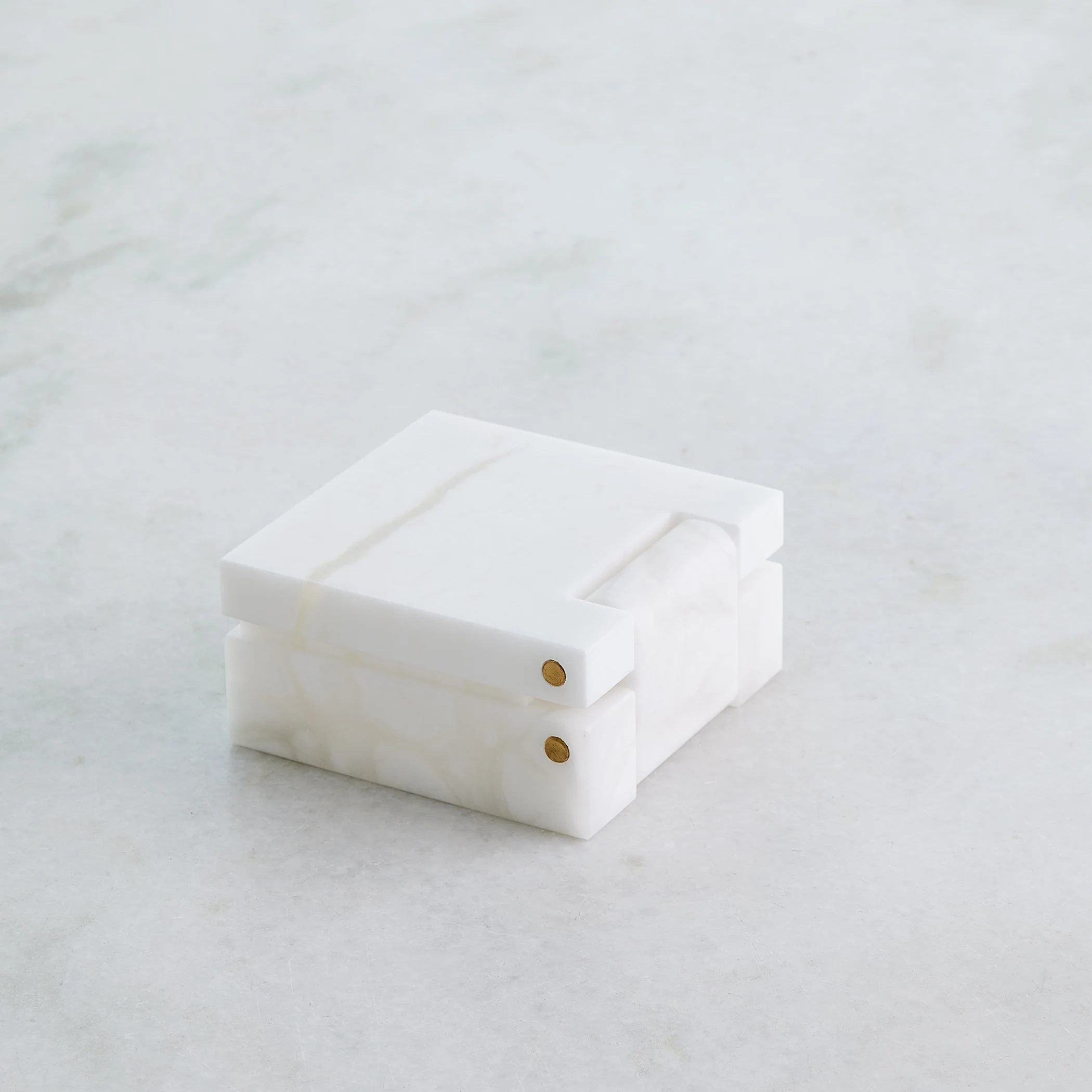 Global Views Hinged Alabaster Box White - Image 8