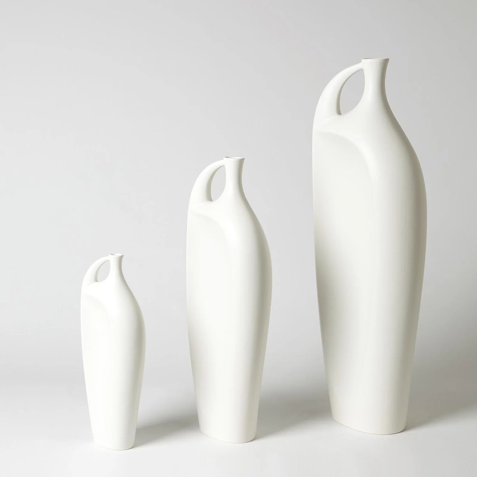 Global Views Indentation Vase-Matte White - Image 9