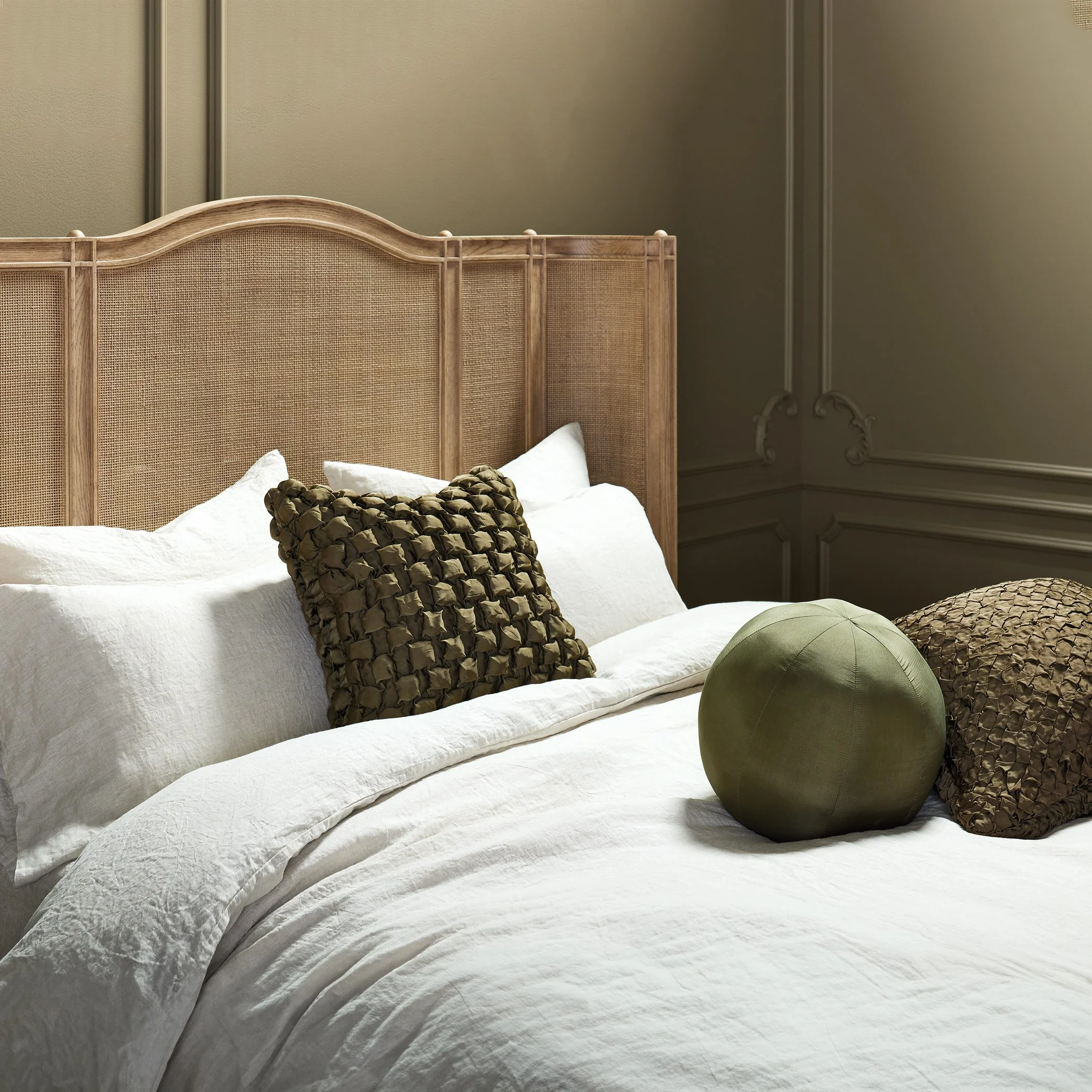 Global Views Josephine Queen Bed-Bleached Oak - Image 11