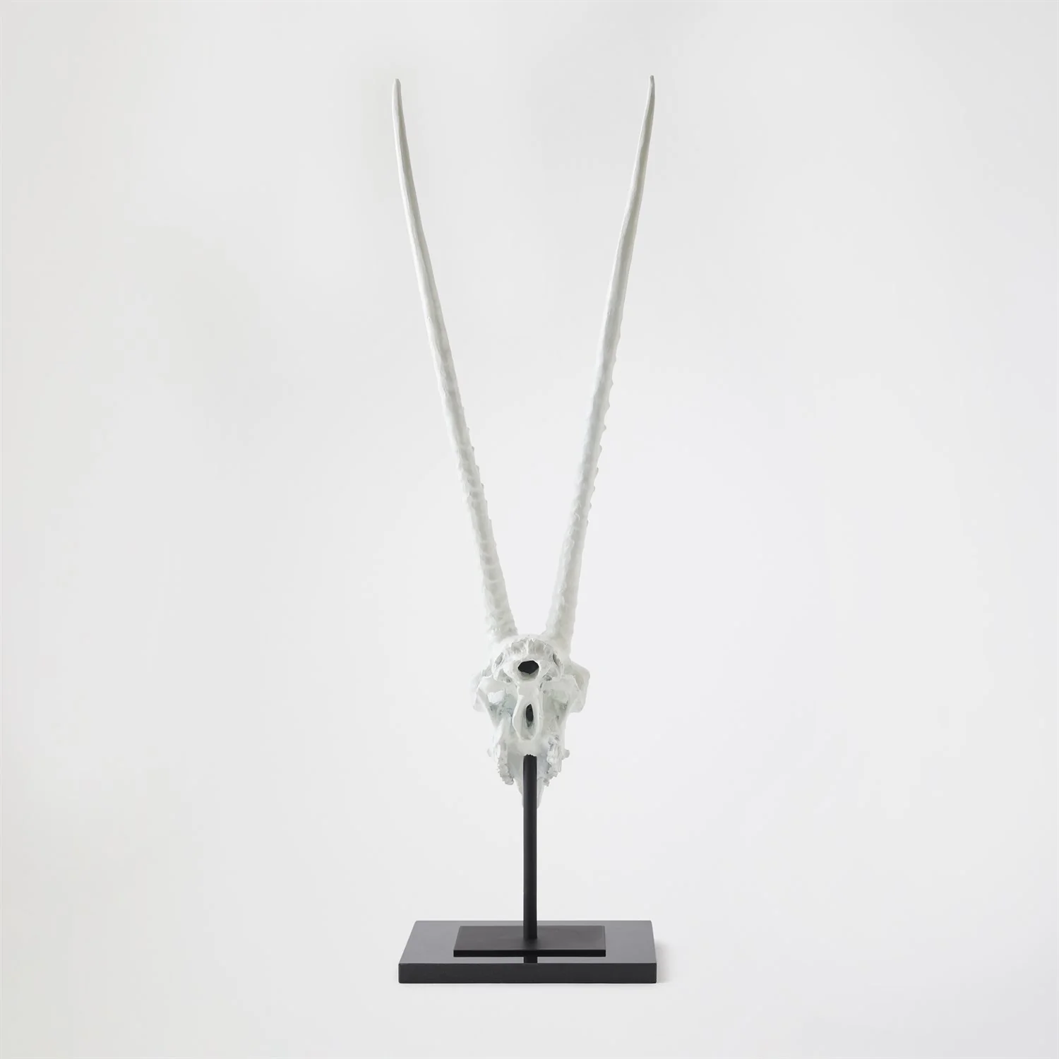 Global Views Matte White Gemsbok Skull Sculpture - Image 3