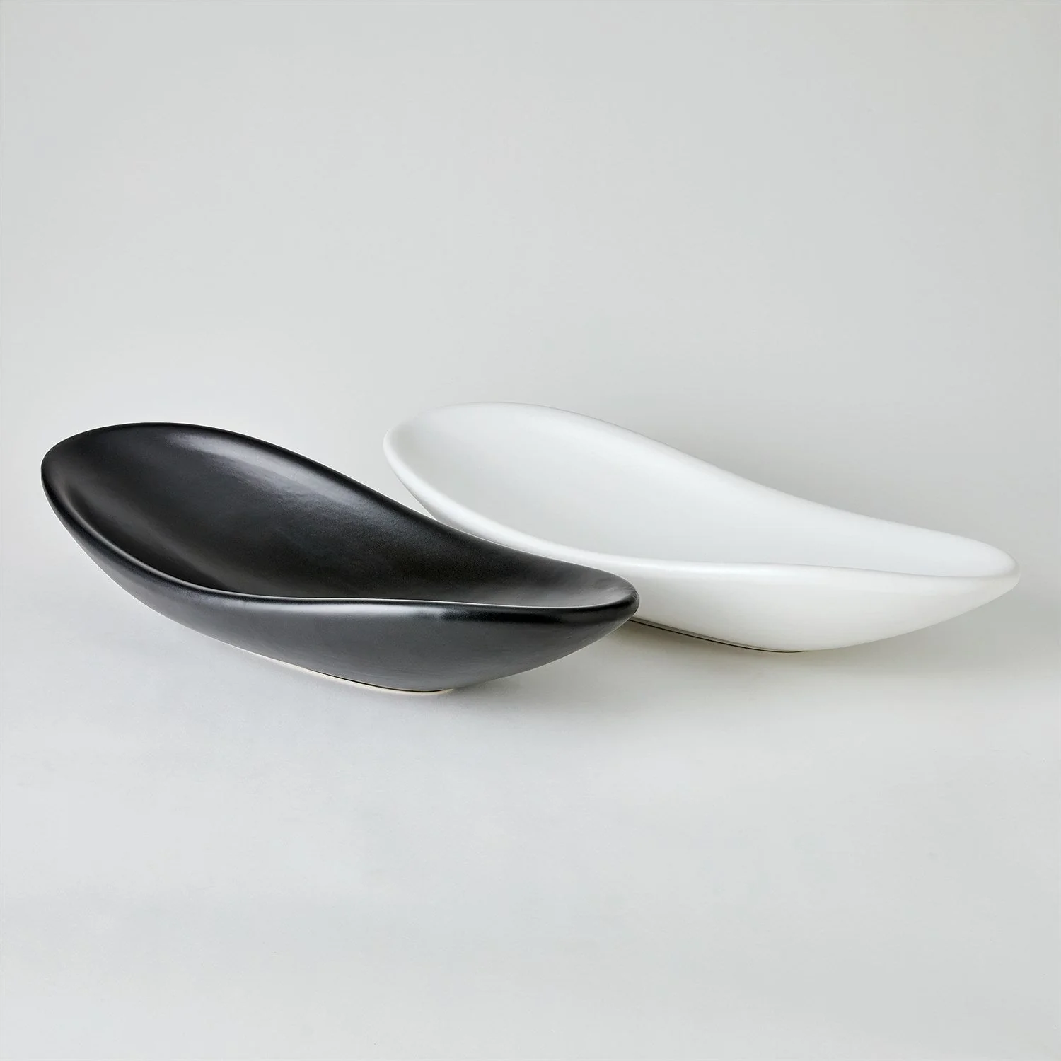 Global Views Oblong Platter Bowl - Matte Black - Image 4