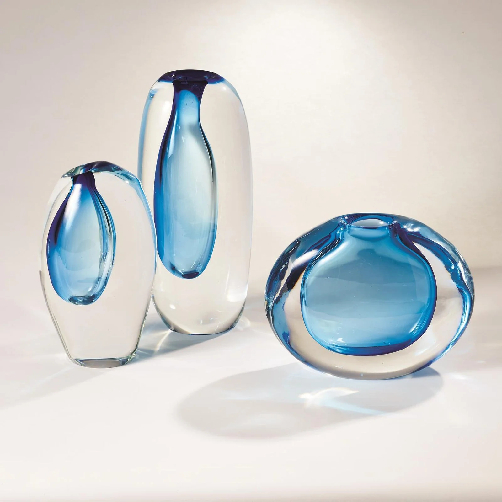 Global Views Offset Round Vase - Image 9