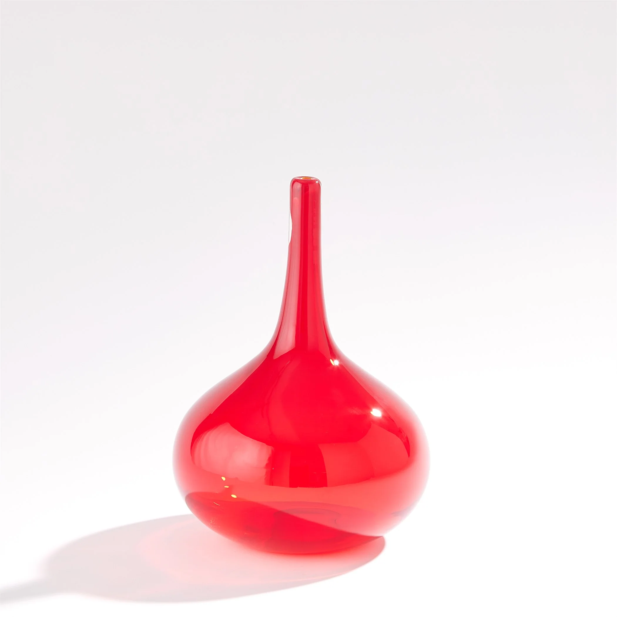 Global Views Pinnacle Bottle Red - Image 2