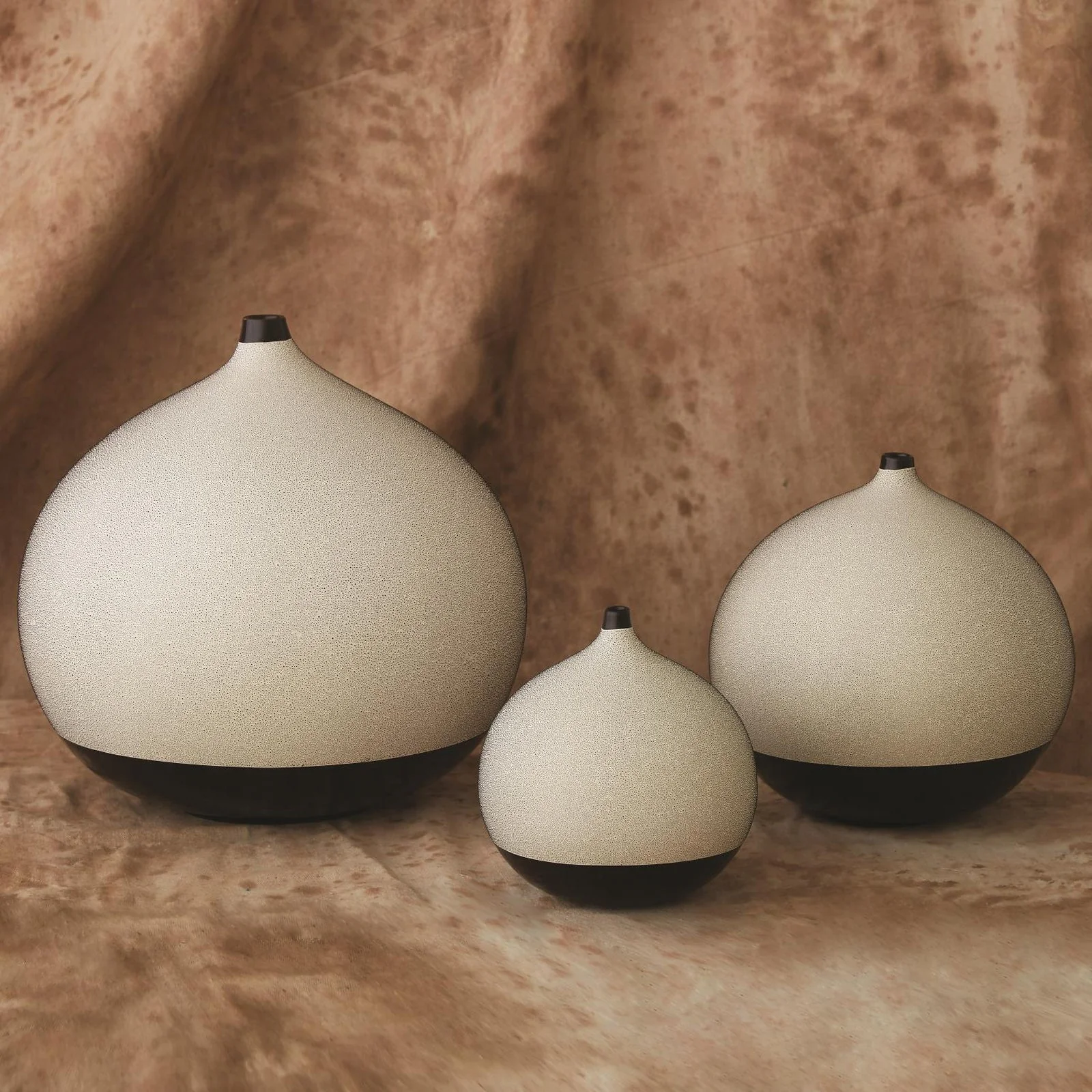 Global Views Pixelated Ball Vase - Image 9