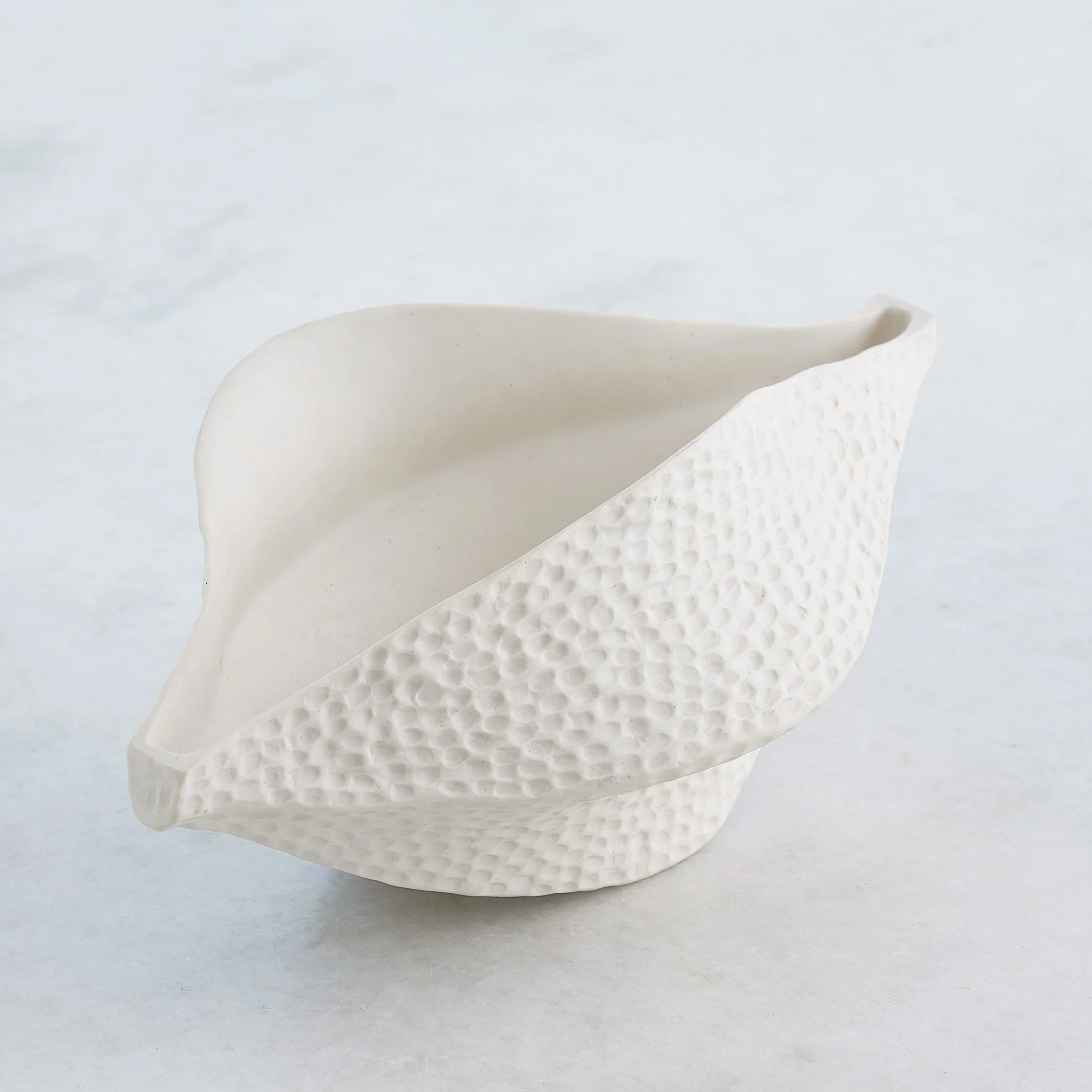 Global Views Porcelain Pod Matte White - Image 11