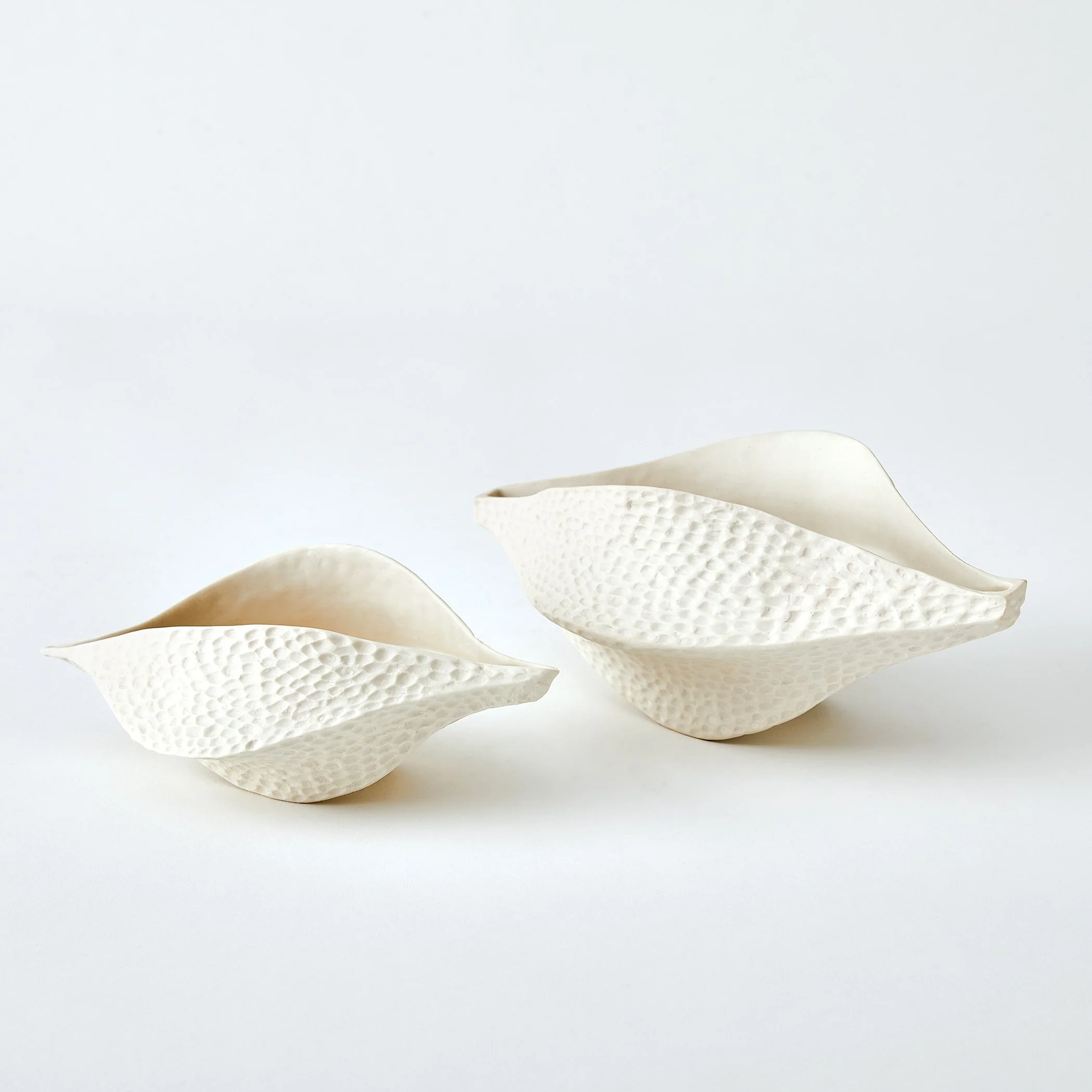Global Views Porcelain Pod Matte White - Image 3