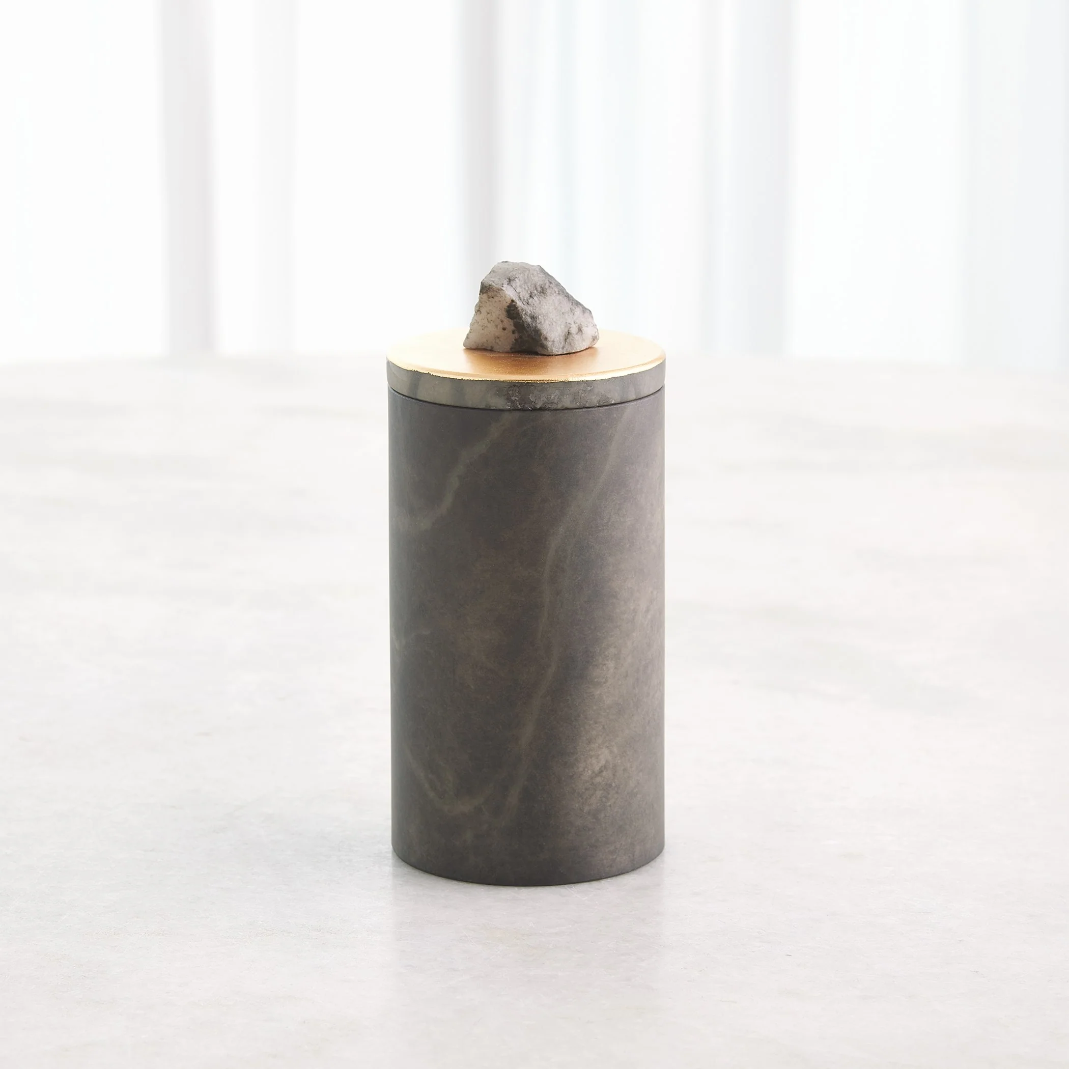 Global Views Quarry Jar Grey/Gold Leaf - Image 11