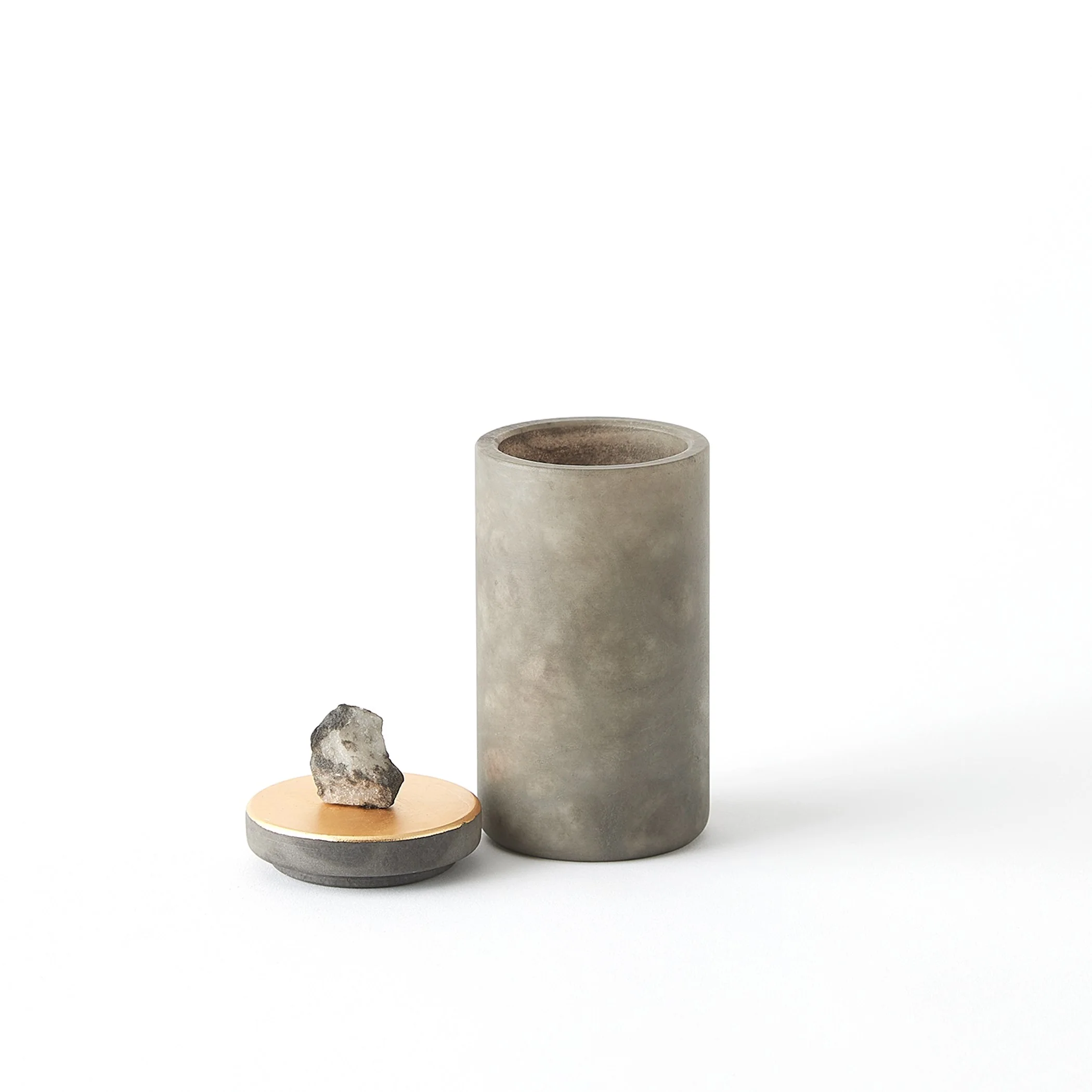 Global Views Quarry Jar Grey/Gold Leaf - Image 2
