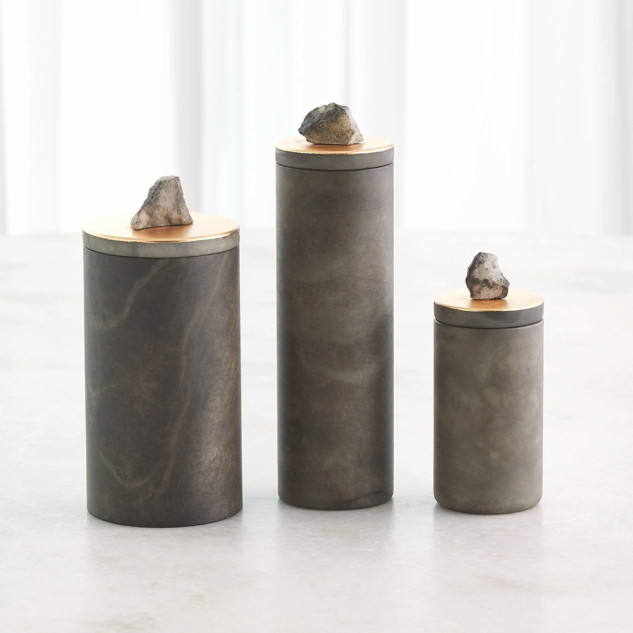 Global Views Quarry Jar Grey/Gold Leaf - Image 6