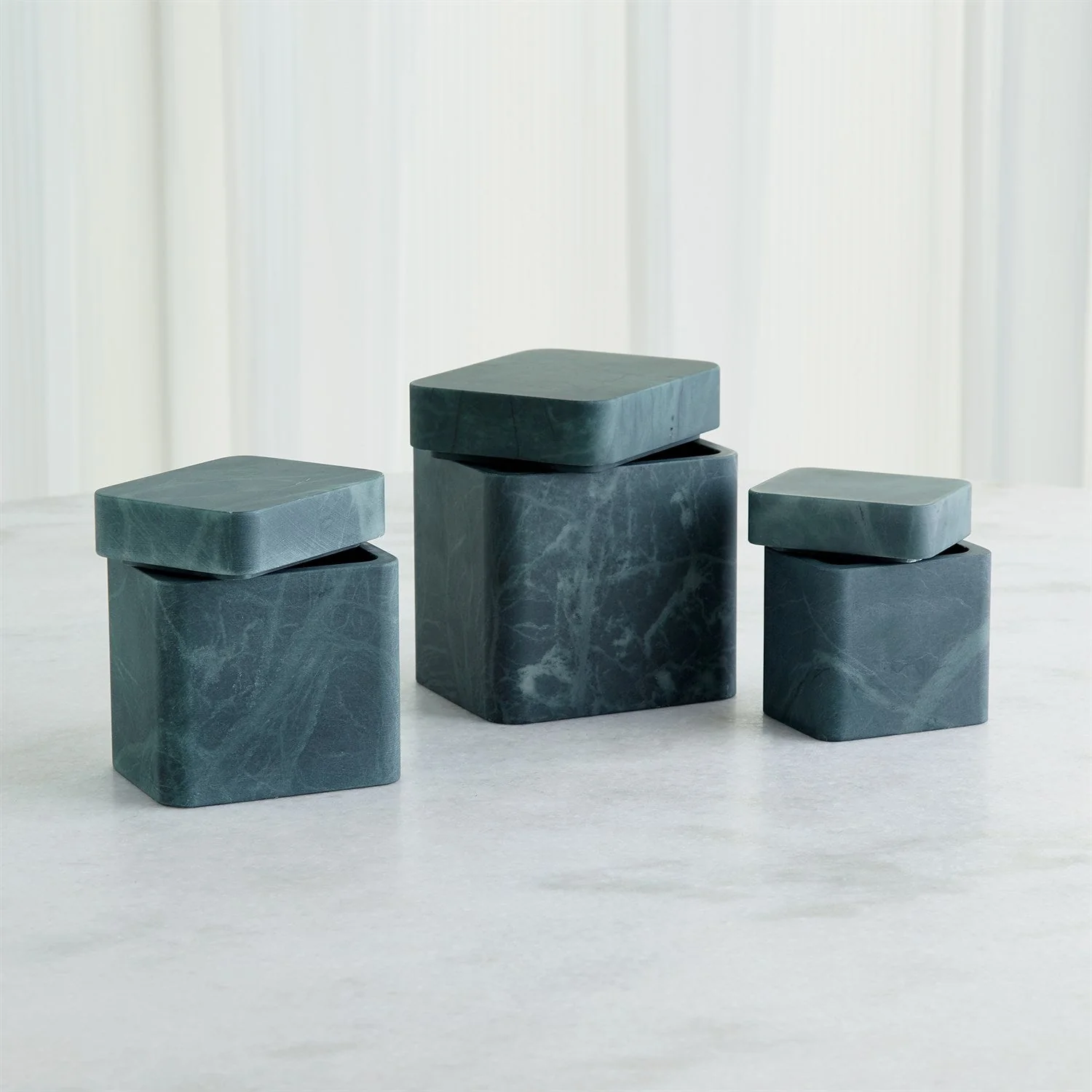 Global Views Raggio Alabaster Box - Black/Green - Image 3