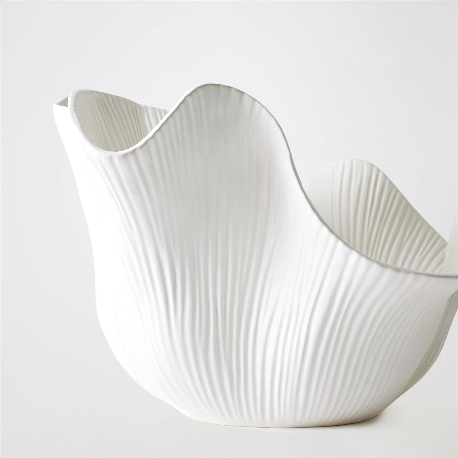 Global Views Scallop Bowl - Image 2