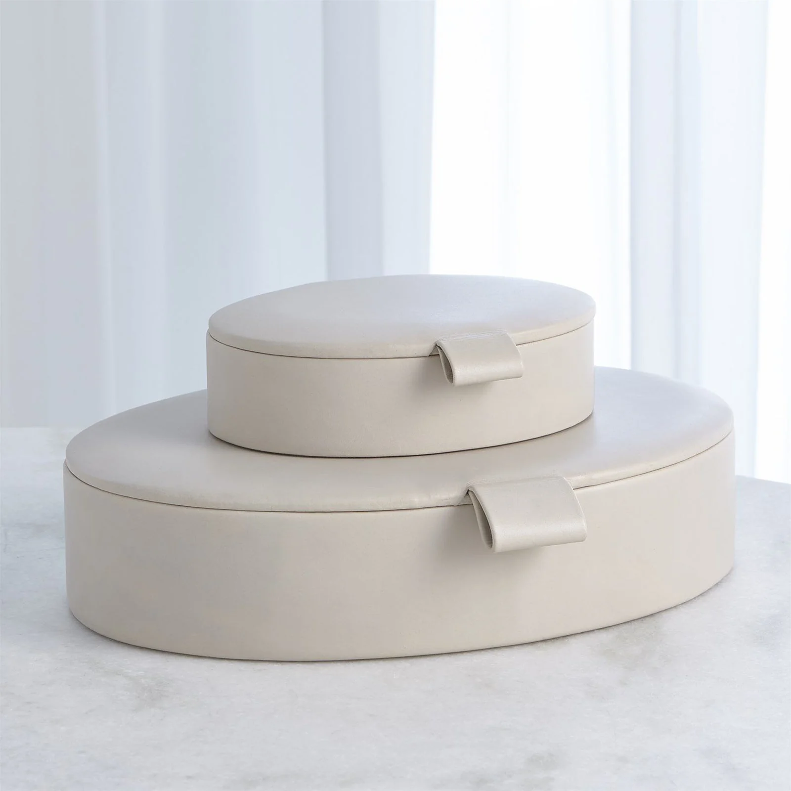 Global Views Signature Oval Leather Box - Image 7